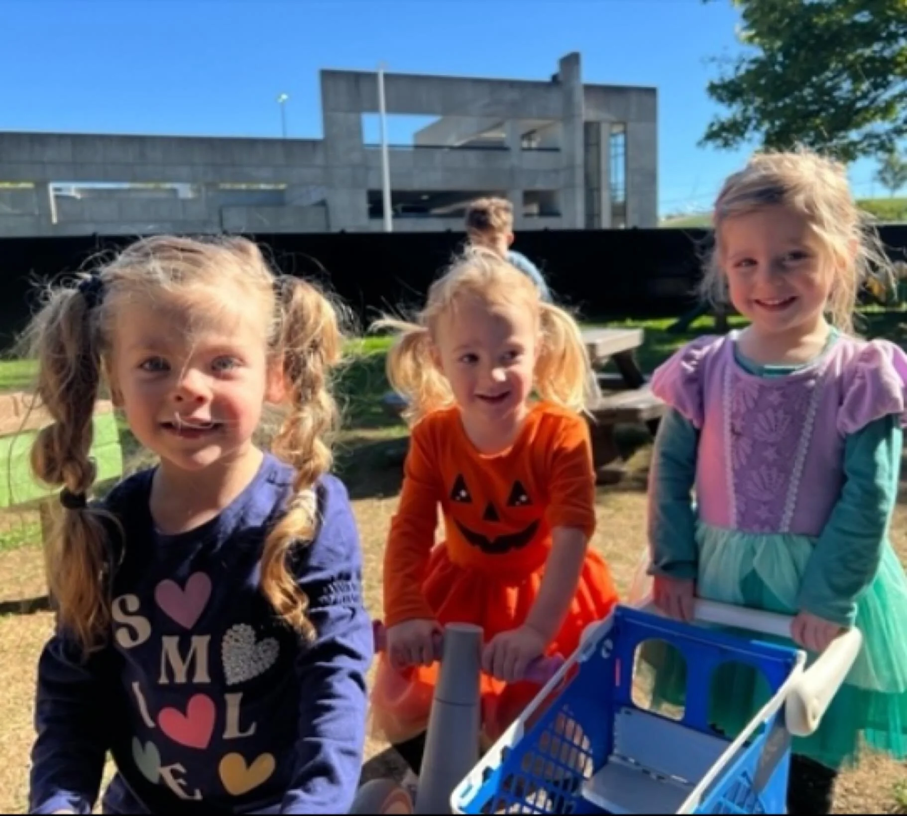 We love this weather! <3 #fallallyearplease