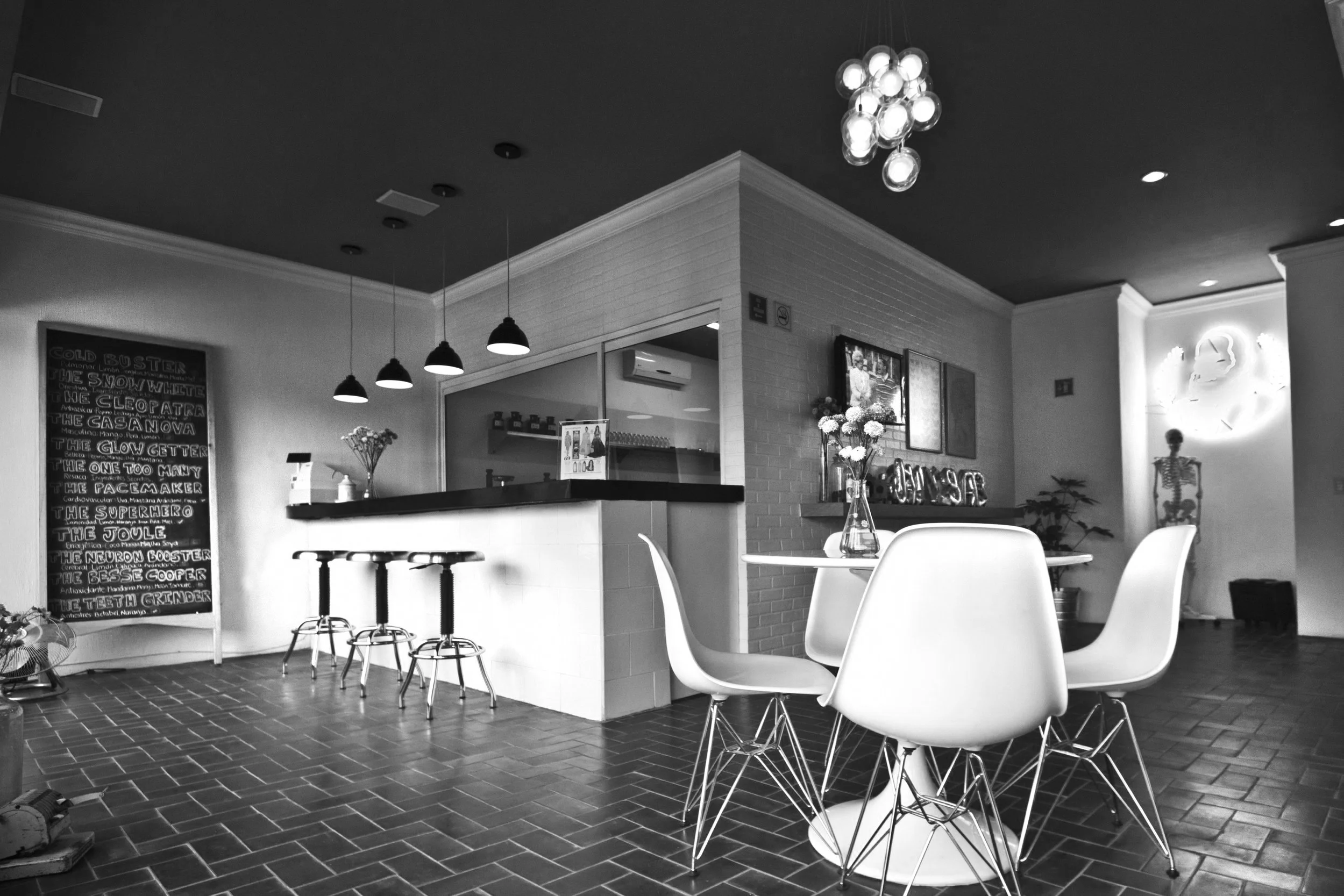 Diseño de Joules Lab, botica contemporánea ubicada en la Riviera Maya.