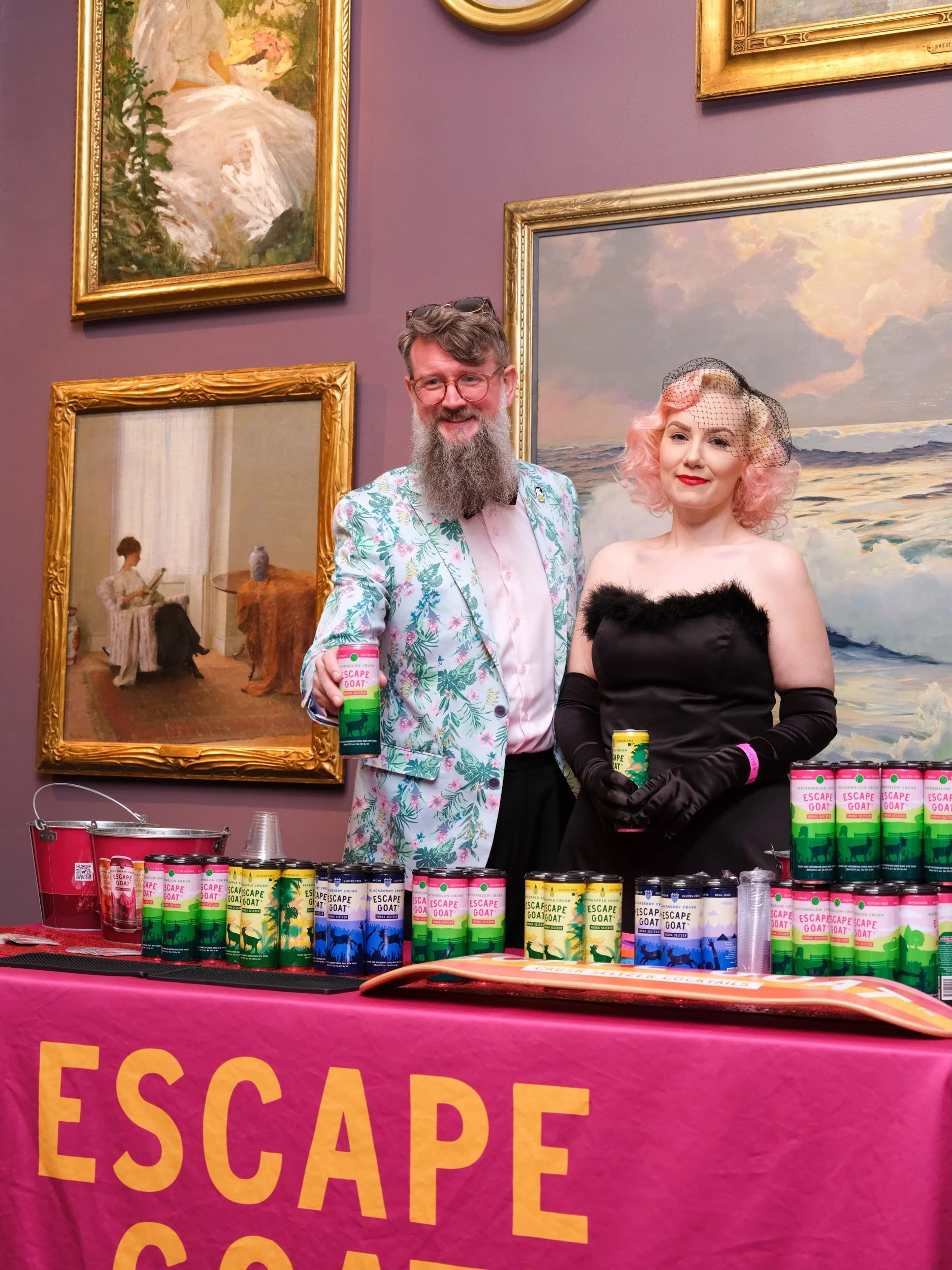 We had a great time at the 2nd annual @smooches4thepooches Rescue on the Runway event! Lucky event goers got to try our brand new flavors. 👀 

Don&rsquo;t forget our Daytripper pack will be available for purchase on our site on May 18th. 🐐🍍🍉🍋&zw