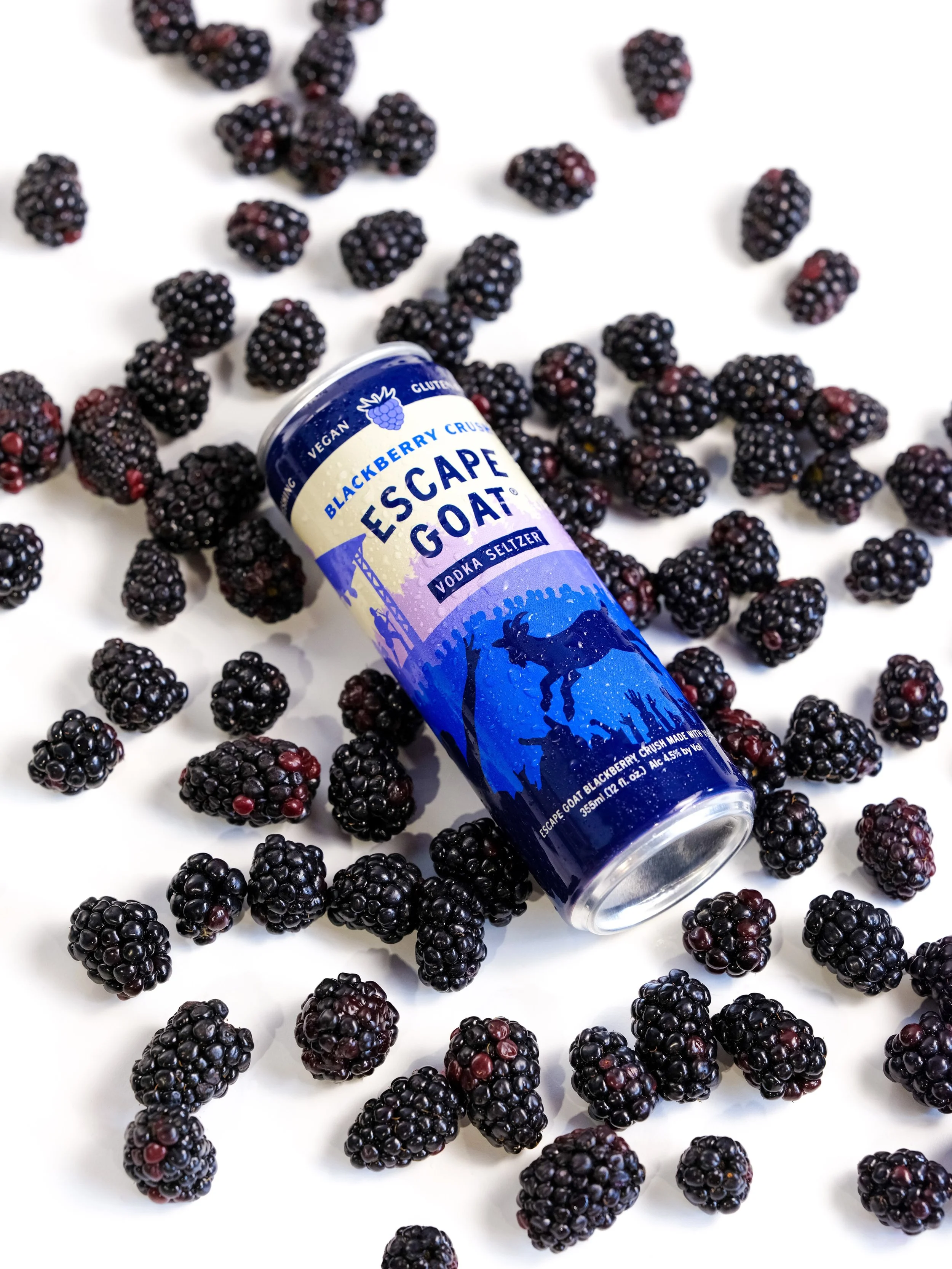 GUESS THE NUMBER OF BLACKBERRIES TO WIN. 🐐

Winner gets&hellip;absolutely nothing. But you do get the unmatched feeling of being a person who can successfully count blackberries.