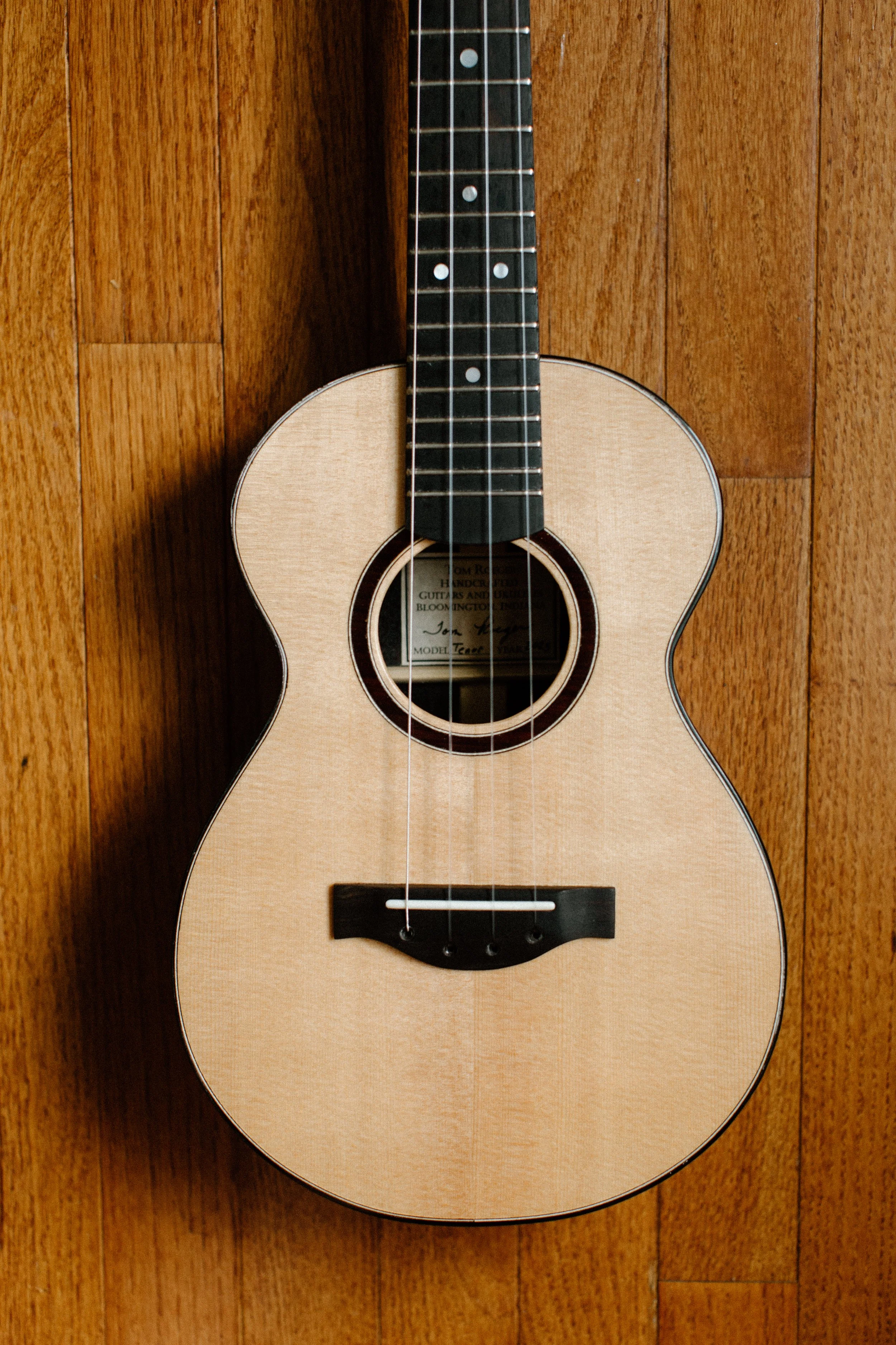 2026-Tom-Roeger-Guitars_63.jpg