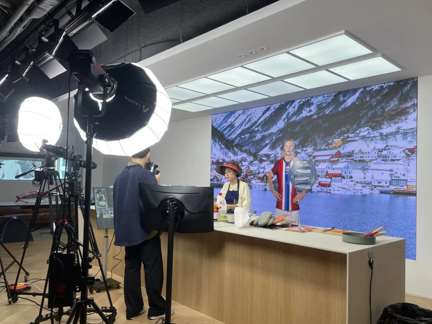 Sjømaten svømmer mot Asia, og inn i digitale kanaler