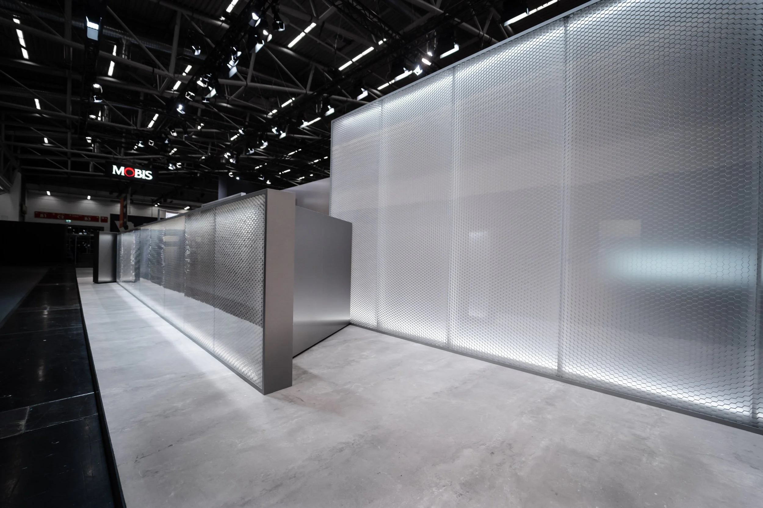 MOBIS_IAA21_BoothPhotos-13.jpg