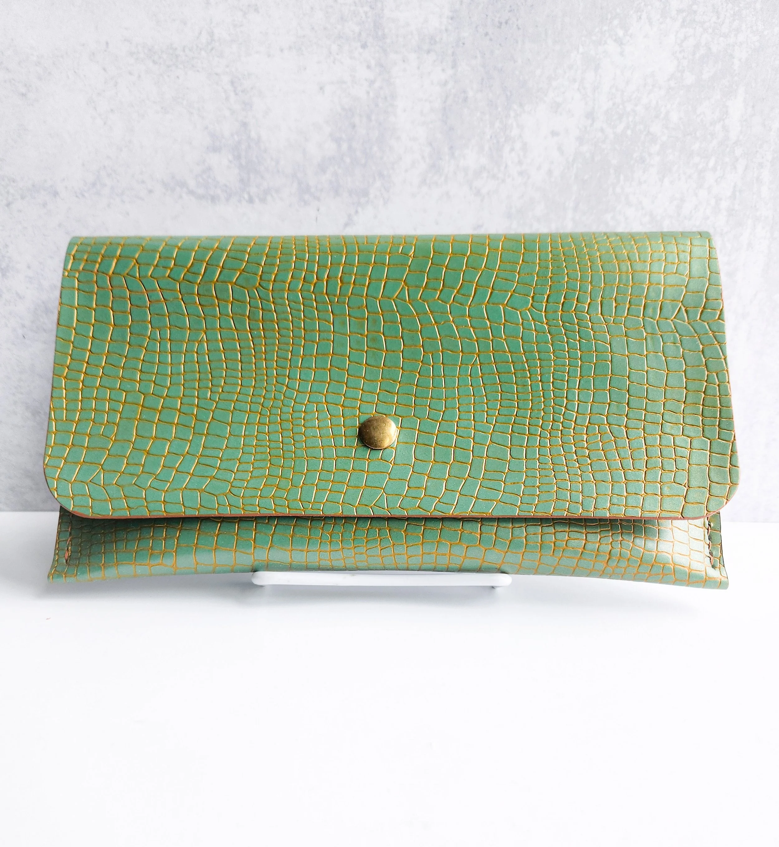 Damica "Awakened" Clutch