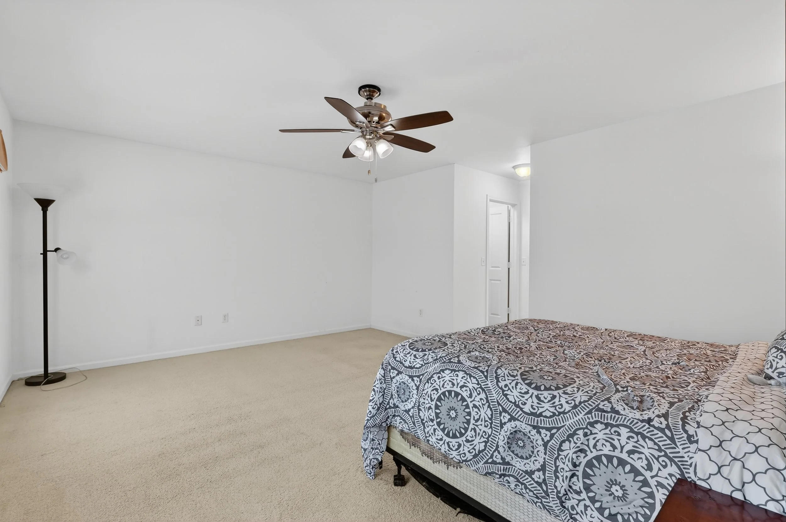 23-11701 Bear Meadows Dr SE Alto, MI  49302-WindowStill-Photography.jpg