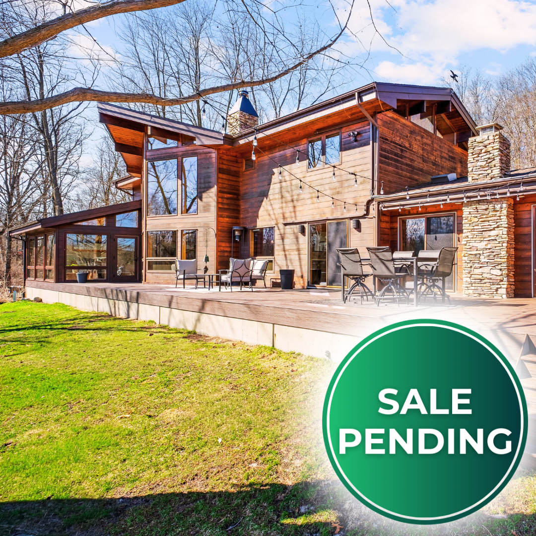 2870 Grand River