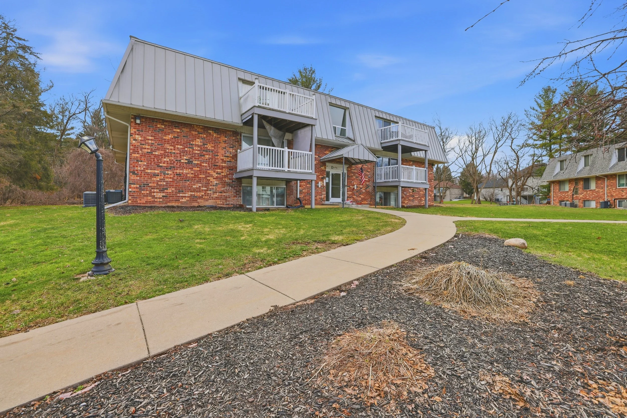 6716 cascade rd se-003.jpg