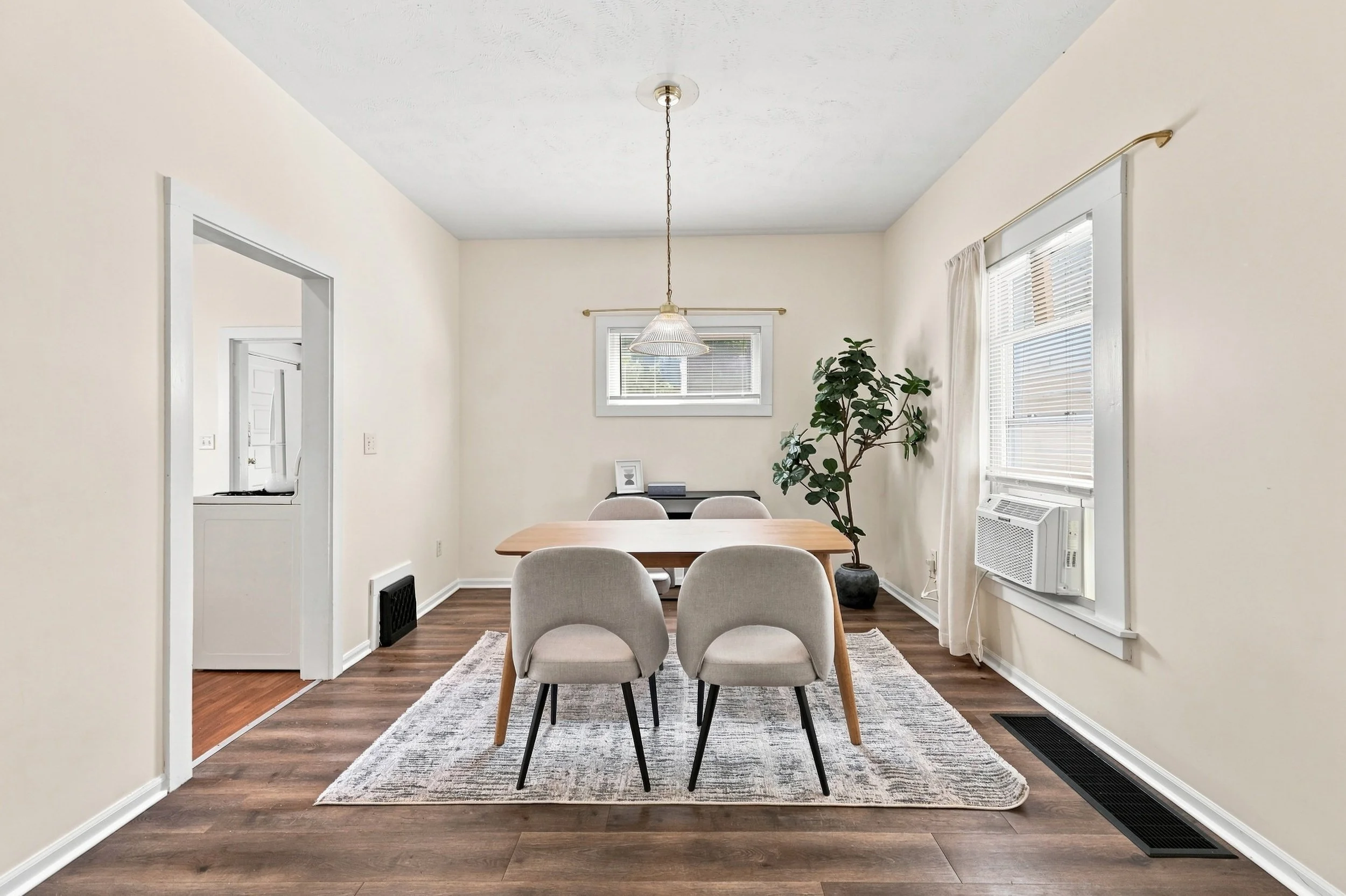 350 page st ne_053.jpg