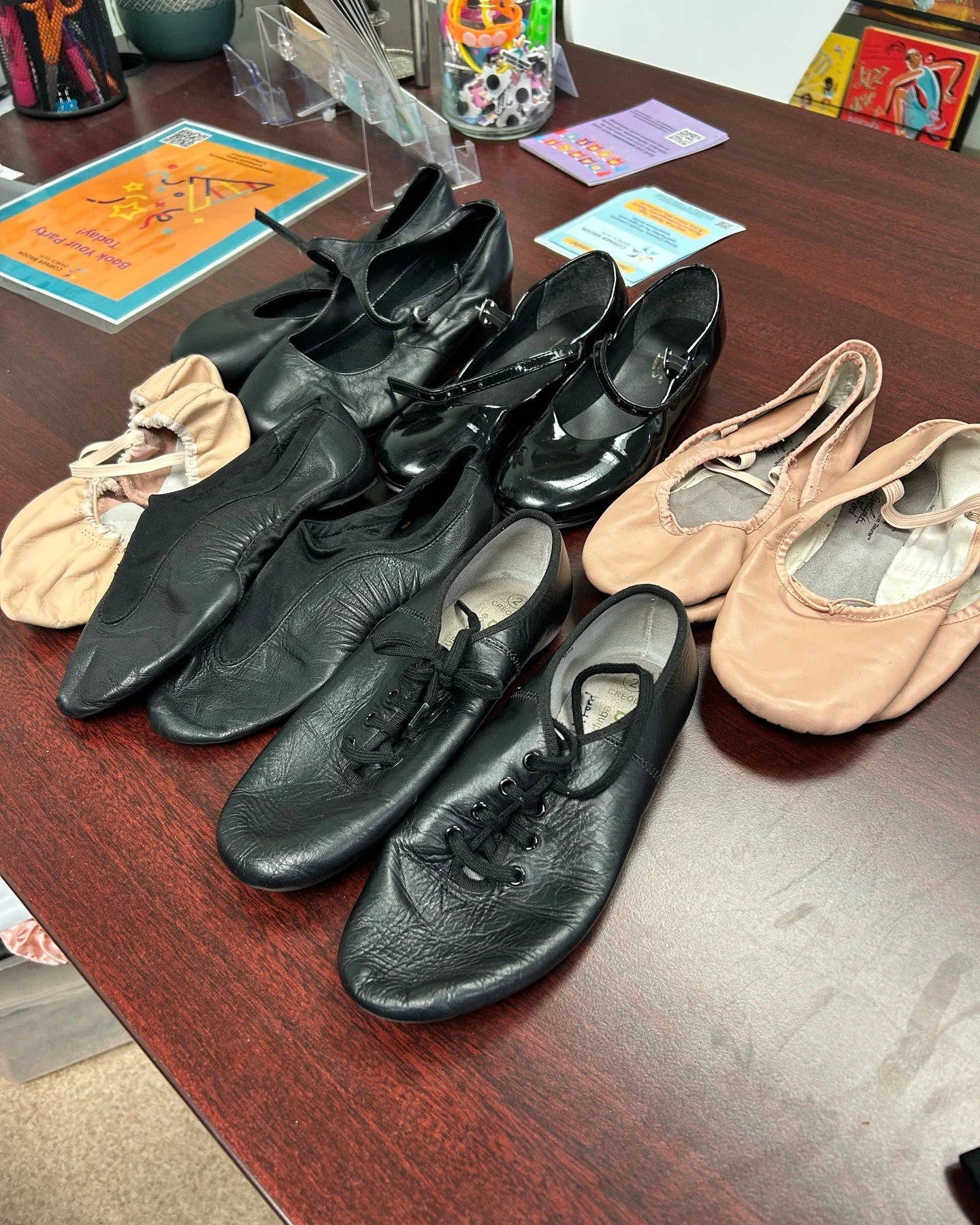 Wow! Just had an amazing donation to our shoe exchange program from a long time dancer who just came back to classes as an adult!

Our shoe exchange helps families and the planet by letting dancers swap the shoes and dancewear they outgrow for new si