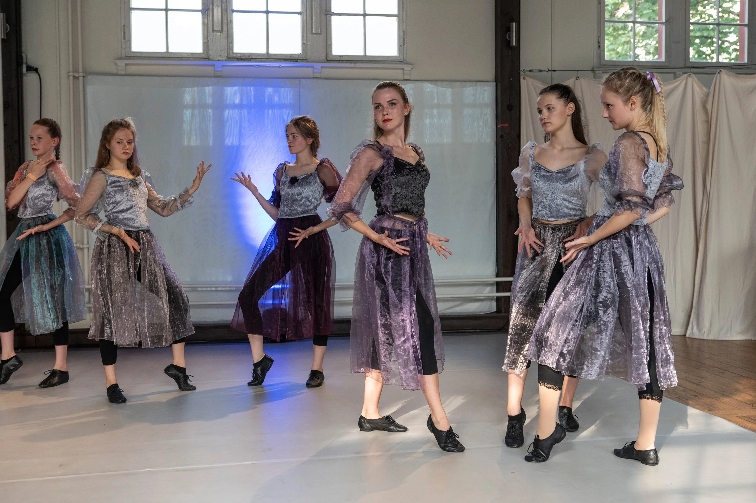 Vampire Gruppe rchts.JPG