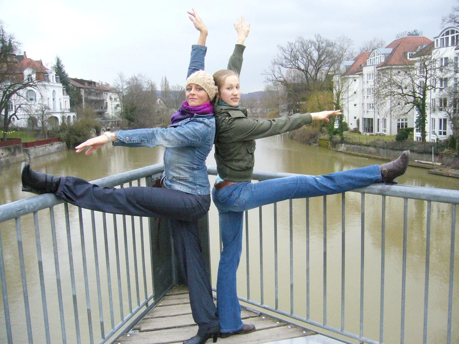 23 V.u.Cl. Pose Brücke.JPG