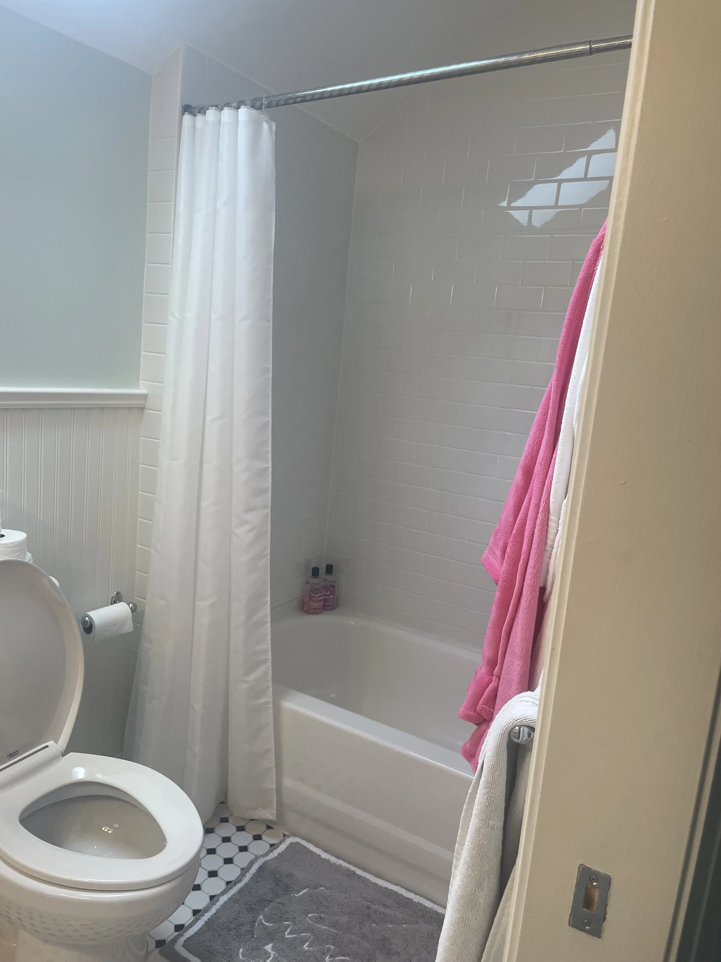 bathroom 2.jpeg