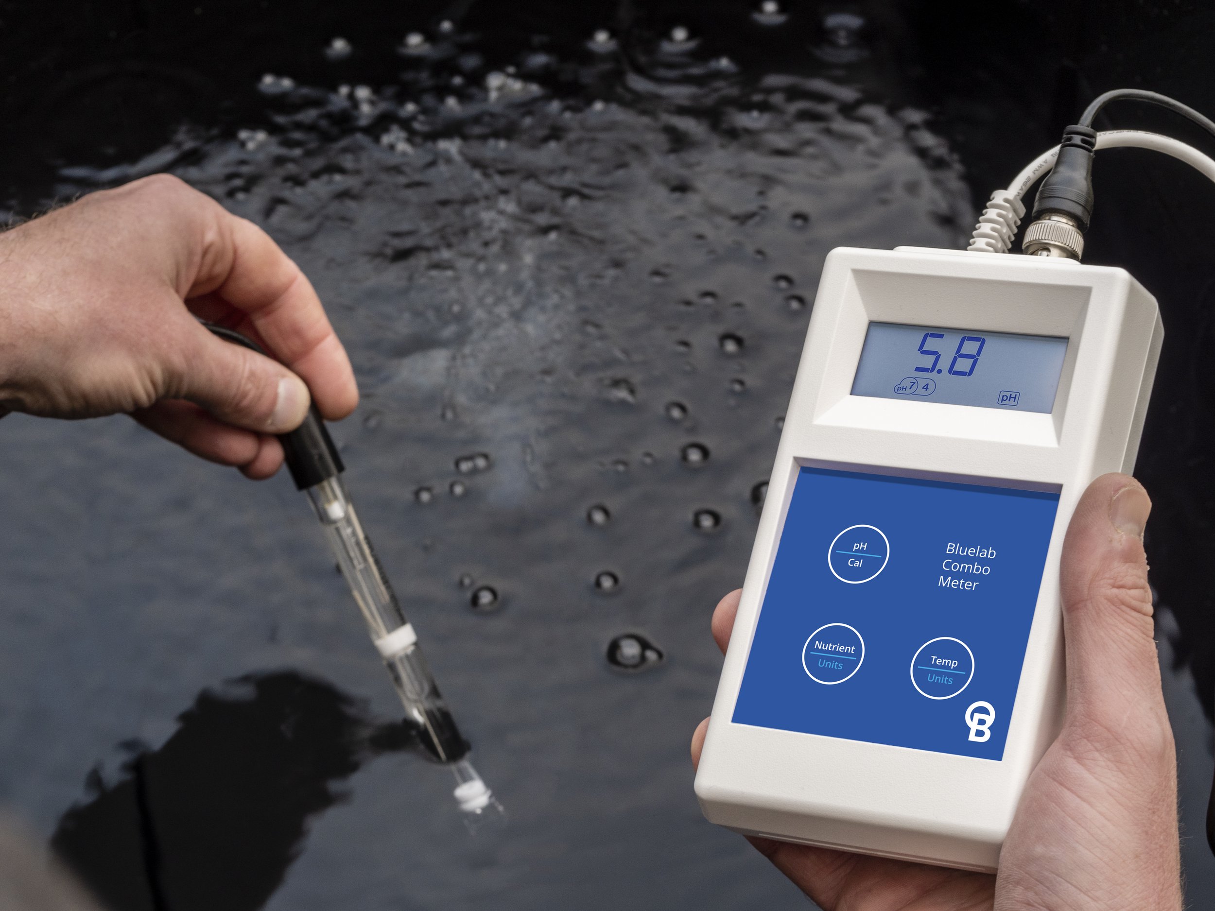Bluelab Combo Meter 02 APR-24.jpg
