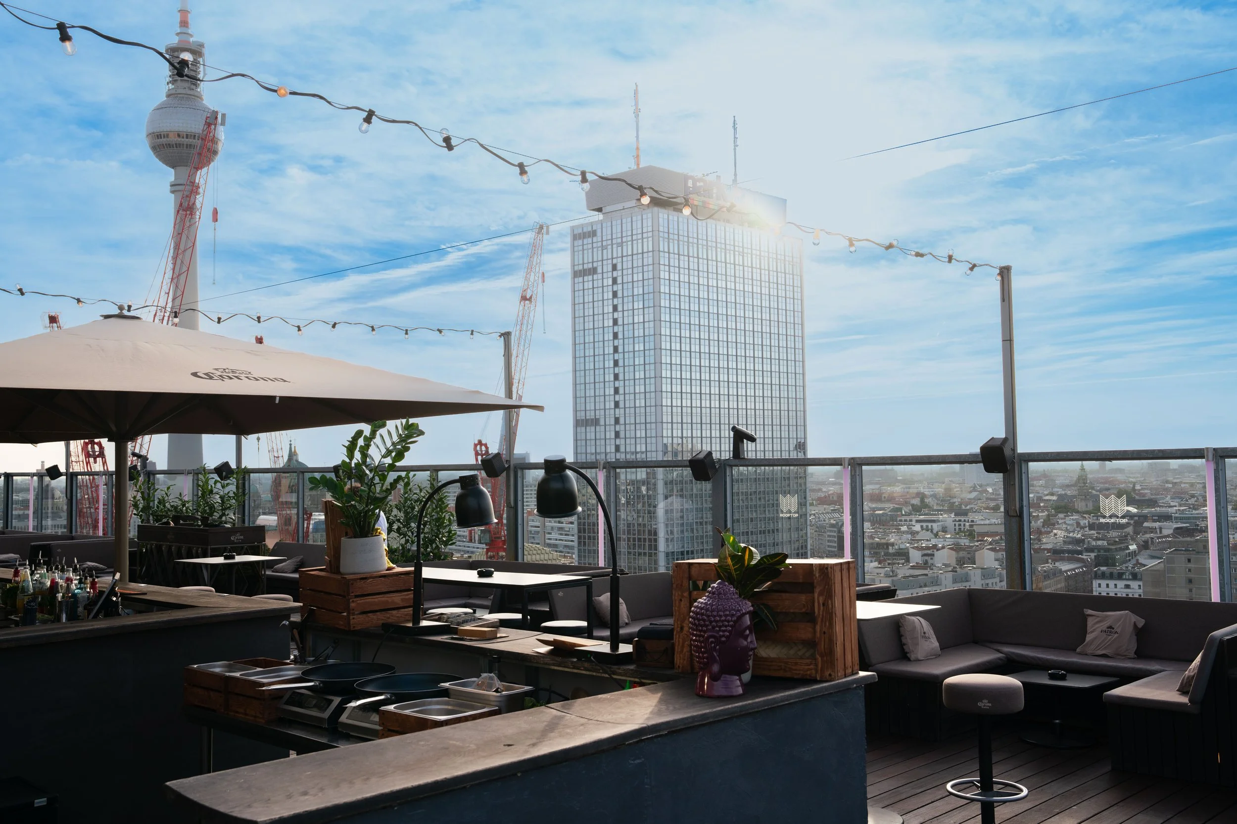 Weekend Events - Rooftop & Indoor Eventlocation