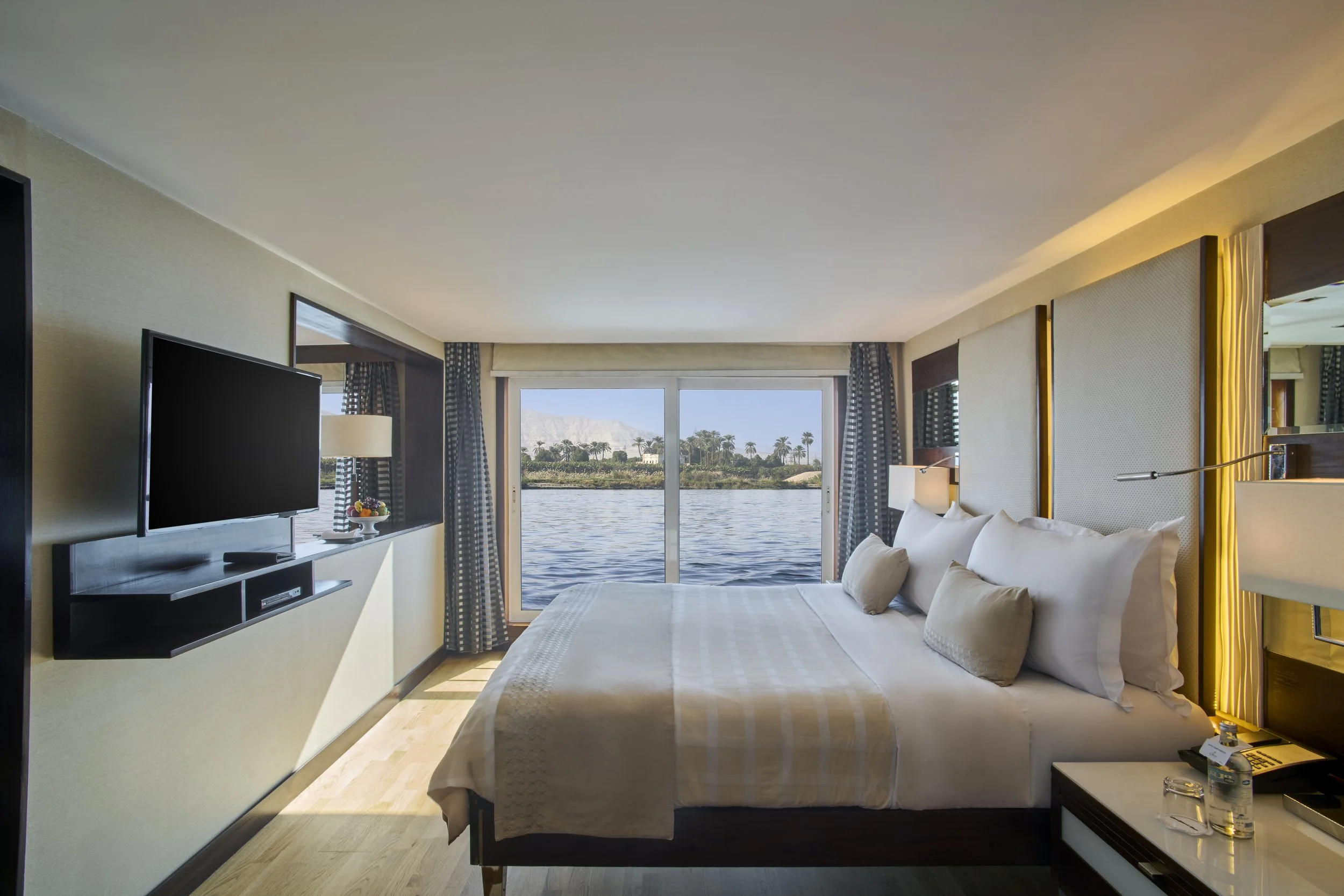 LEX-Ship Oberoi Philae Interior - Cabin - OP44599.jpg