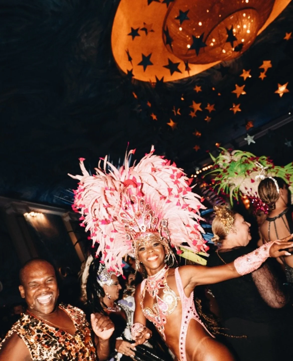What is more iconic then the Carnival celebrations at @belmondcopacabanapalace ? 🎆🦚🎺🪩🥂🇧🇷🎊

We&rsquo;re thrilled that direct flights from Toronto to Rio de Janeiro (YYZ to GIG) are here this year!

Get ready to swap the snow for samba. You&rsq