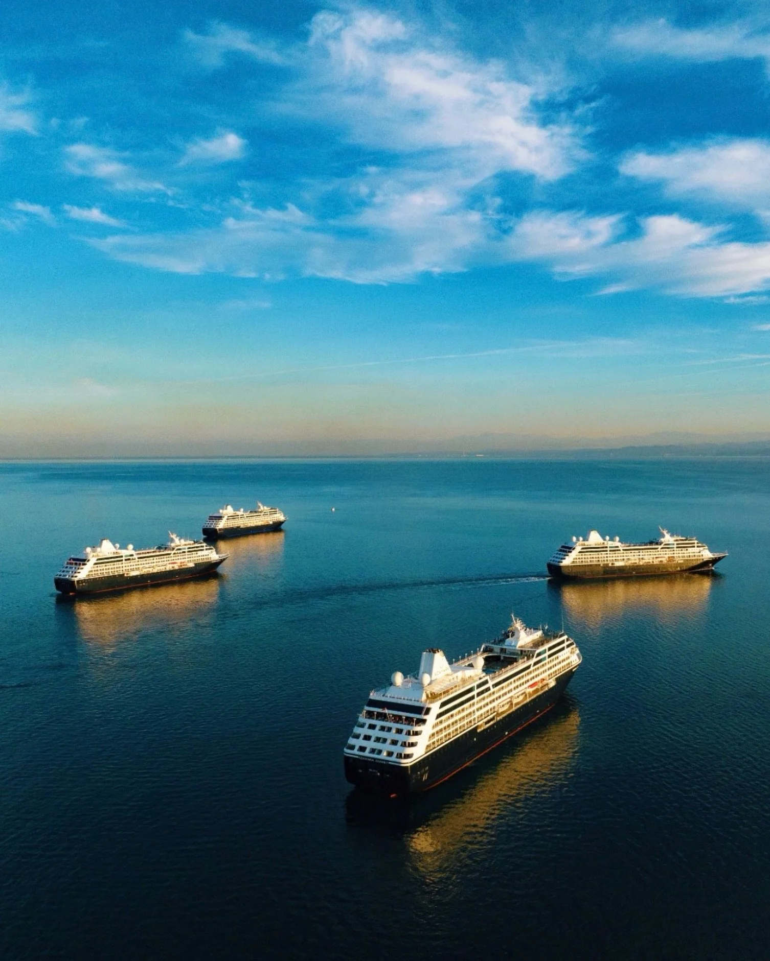 Change the way you Sea @azamaracruises ✨

Azamara&rsquo;s mid-sized ships swap crowded decks for curated, destination-forward experiences. Less time waiting, more time immersing.

Where will the fleet take you next? 

#TTITravel #AzamaraOnward #Explo