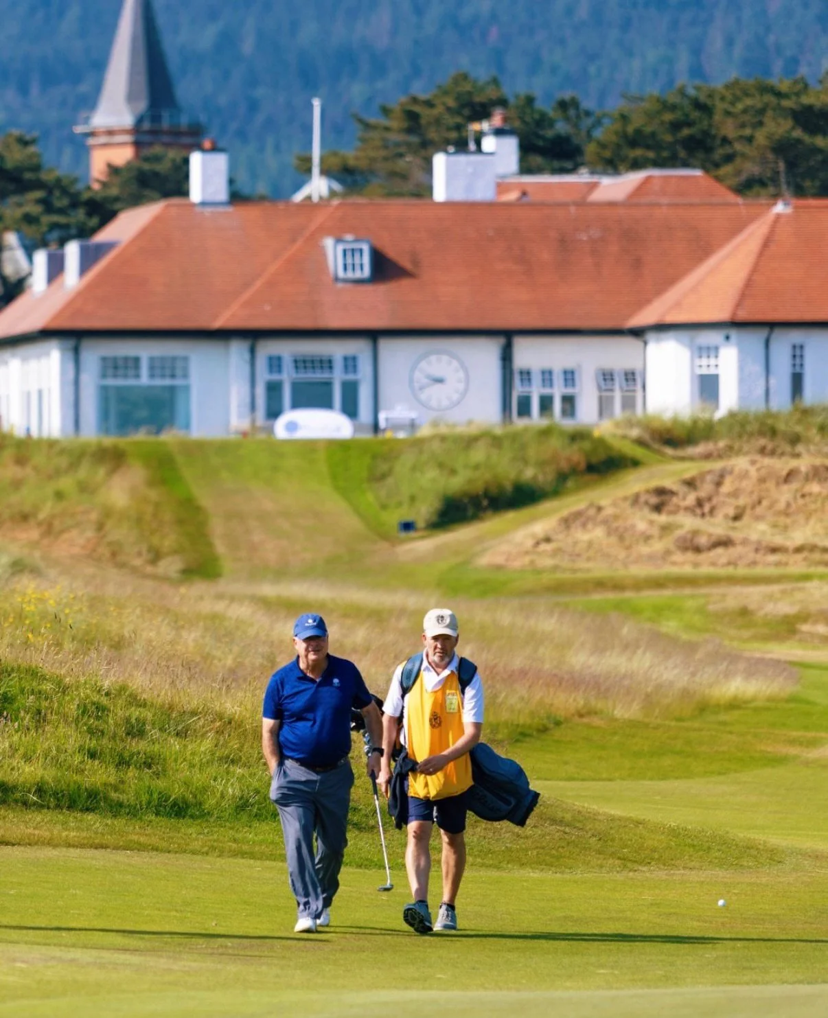 Fairway views by day, ocean views by night. 🌊⛳️

Testing out the world&rsquo;s best greens and waking up in a new country the next morning? That&rsquo;s what we call a perfect round. Azamara&rsquo;s golf cruises take &ldquo;stay and play&rdquo; to a