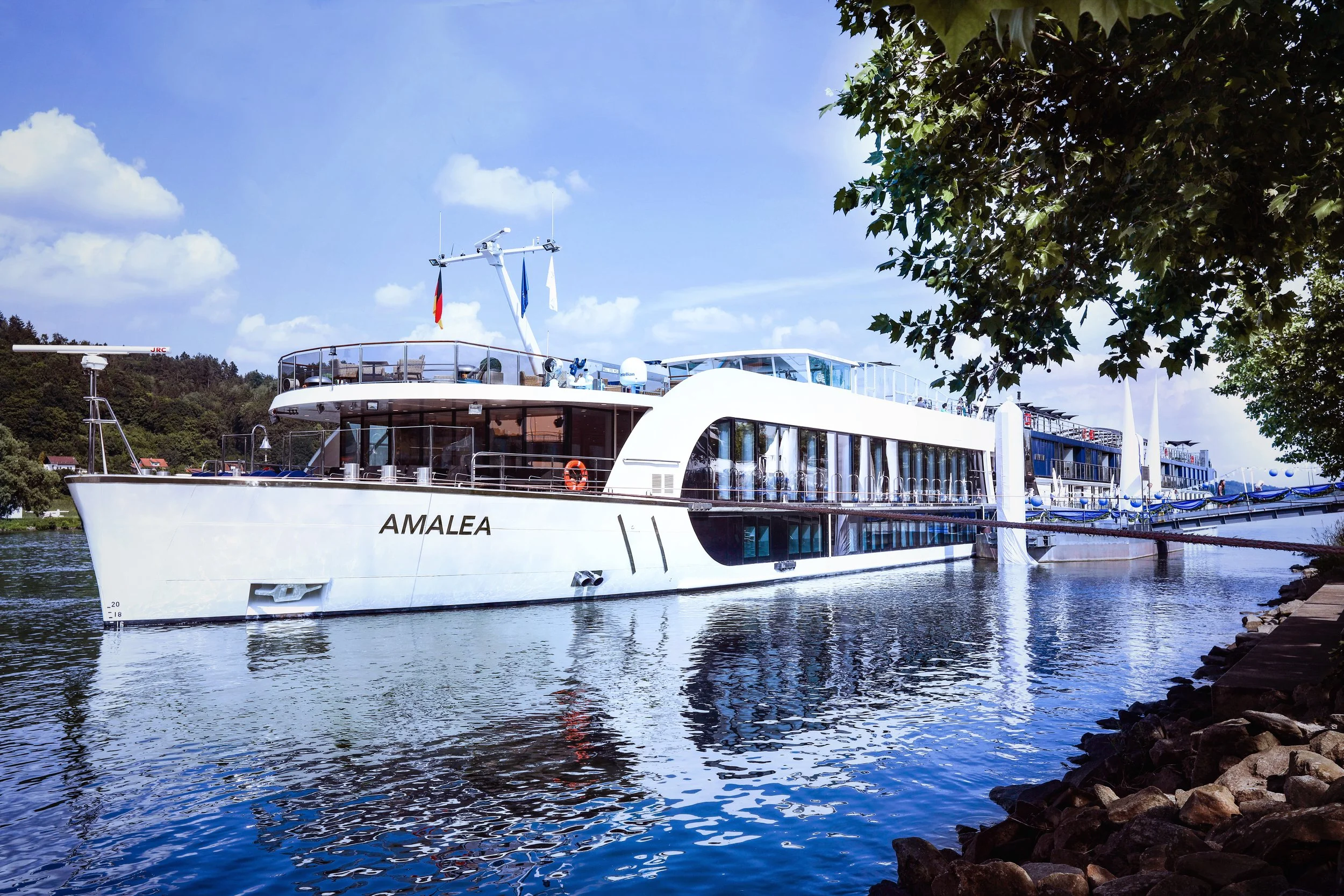 AmaLea_HERO.jpg