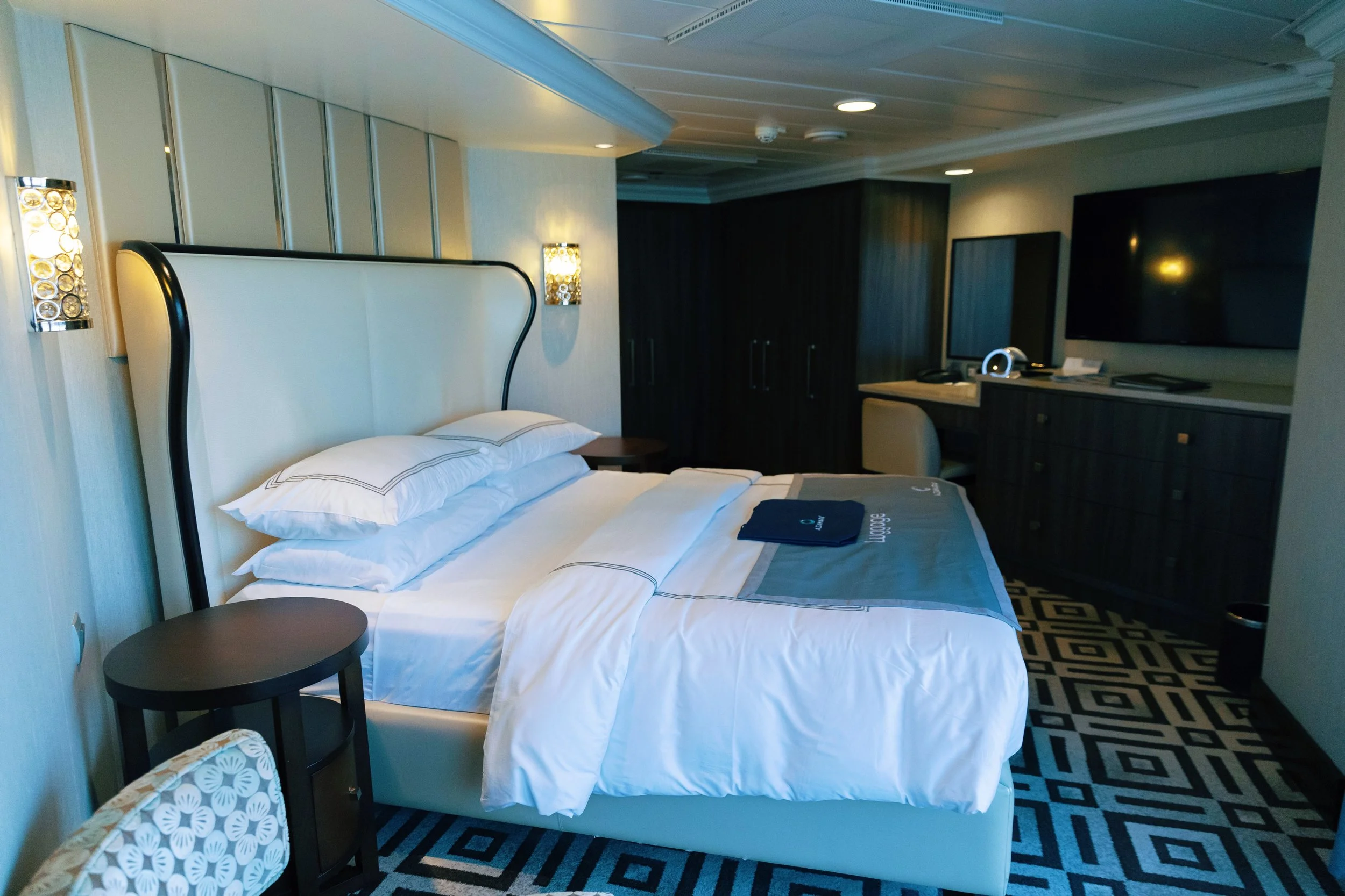 Onboard_ClubWorldOwnersSuite_JLP_008.jpg