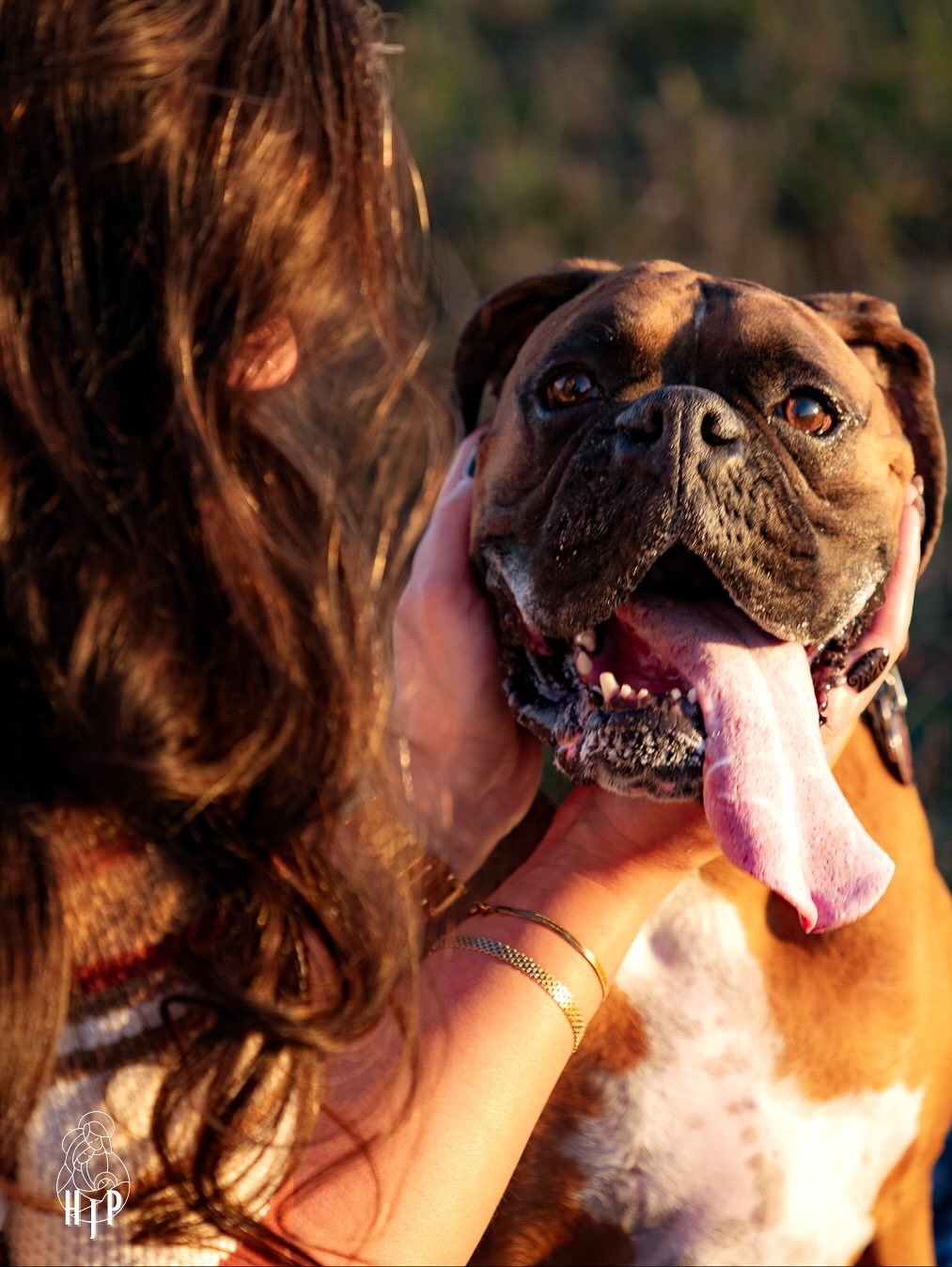 Every photo tells a story, and Burger&rsquo;s is one of courage and unwavering love. After learning back in July that he was diagnosed with lymphoma, my good friend Sophia and her husband Derek reached out to see if I could do a special family sessio
