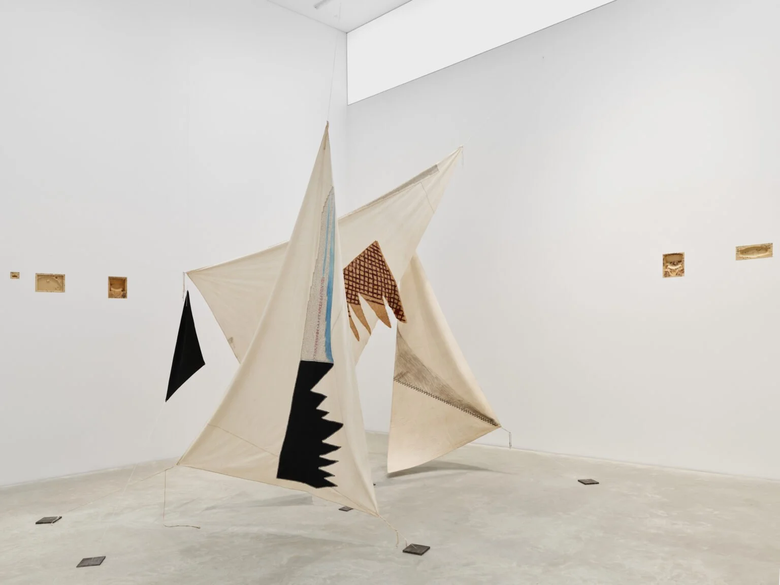 REVIEW: “SIREN (some poetics),” Amant, Brooklyn