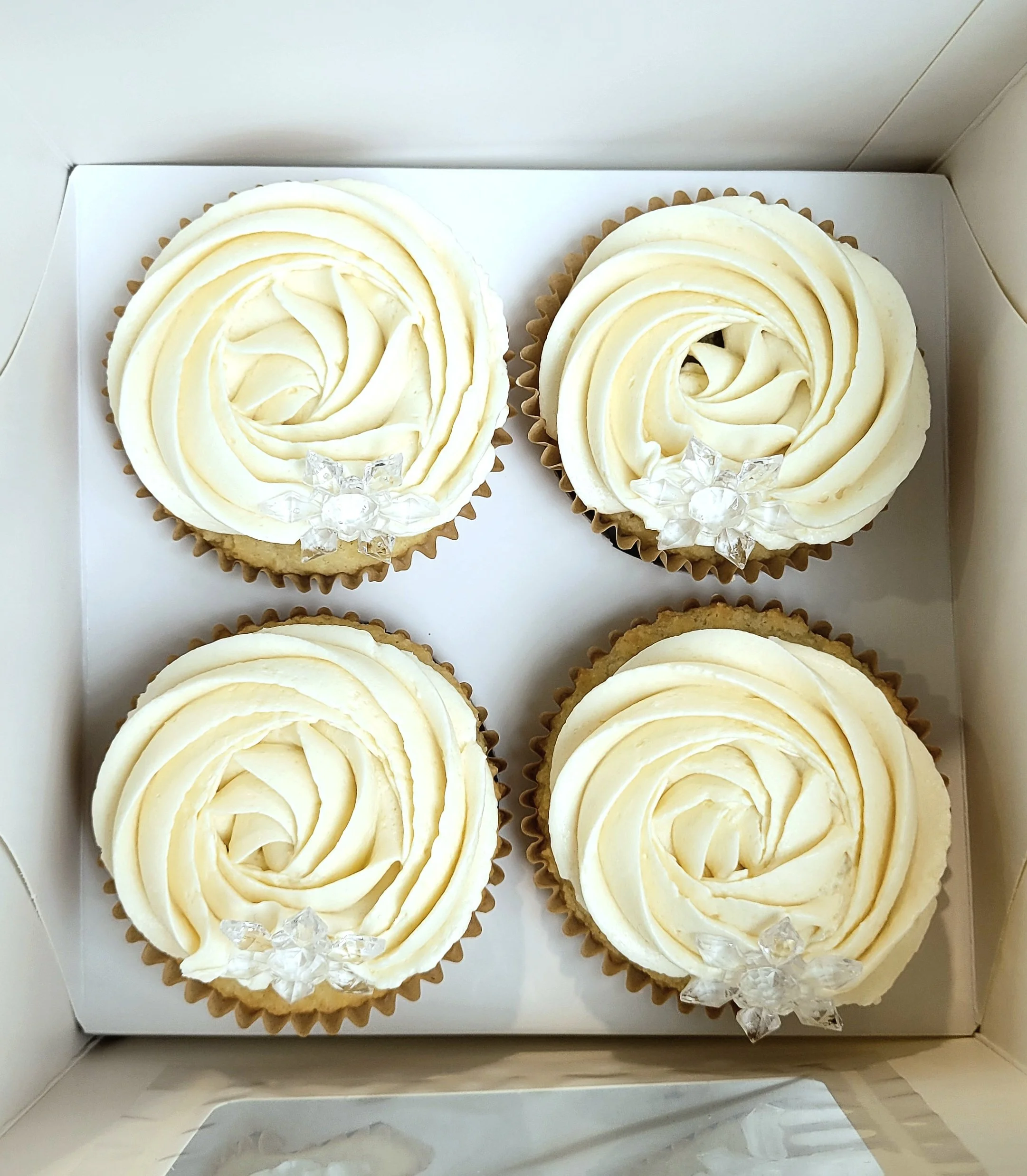 KETO VANILLA CUPCAKE (6)