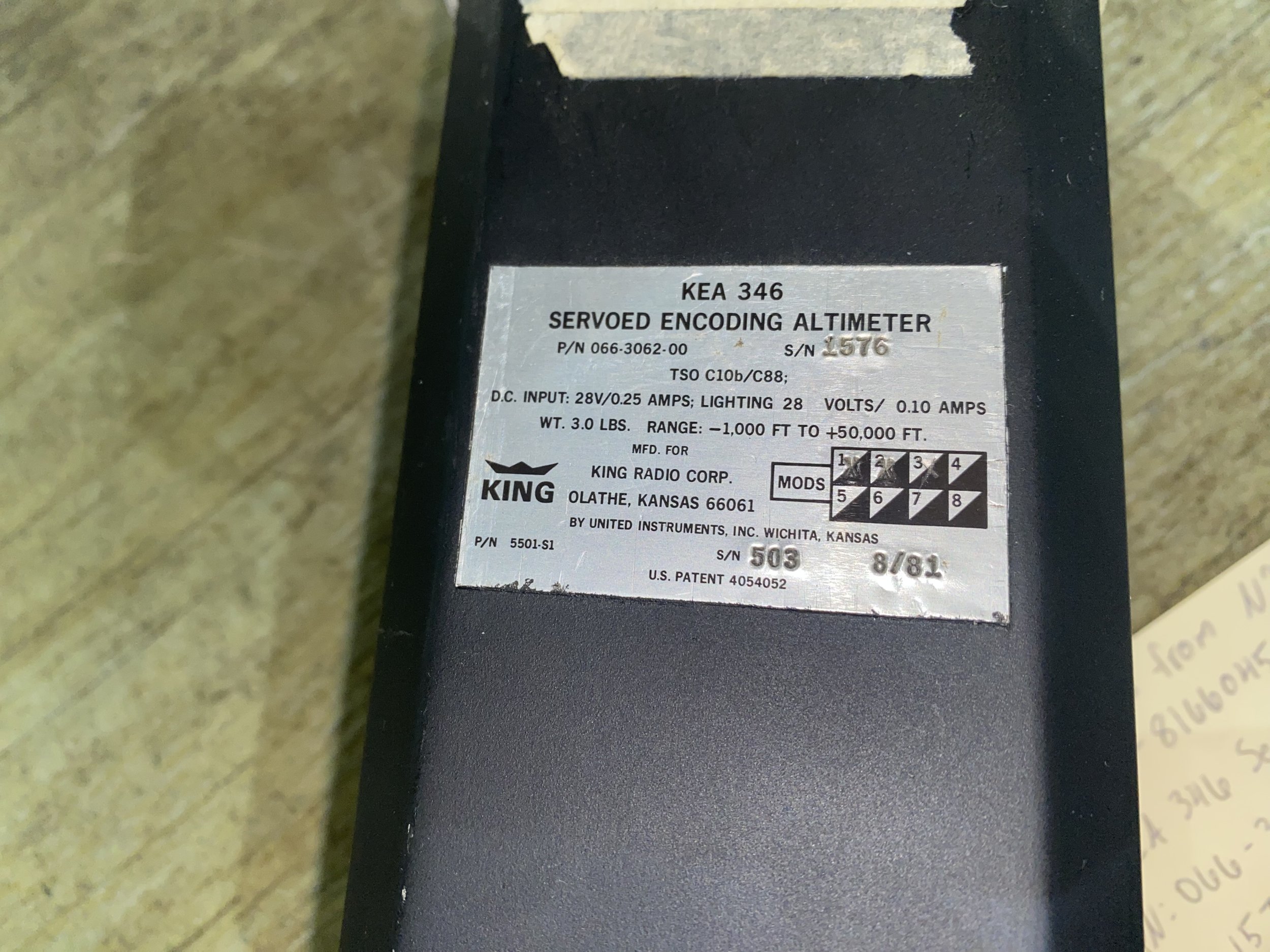KEA 346 Servoed Encoding Altimeter 1 - 2.jpg
