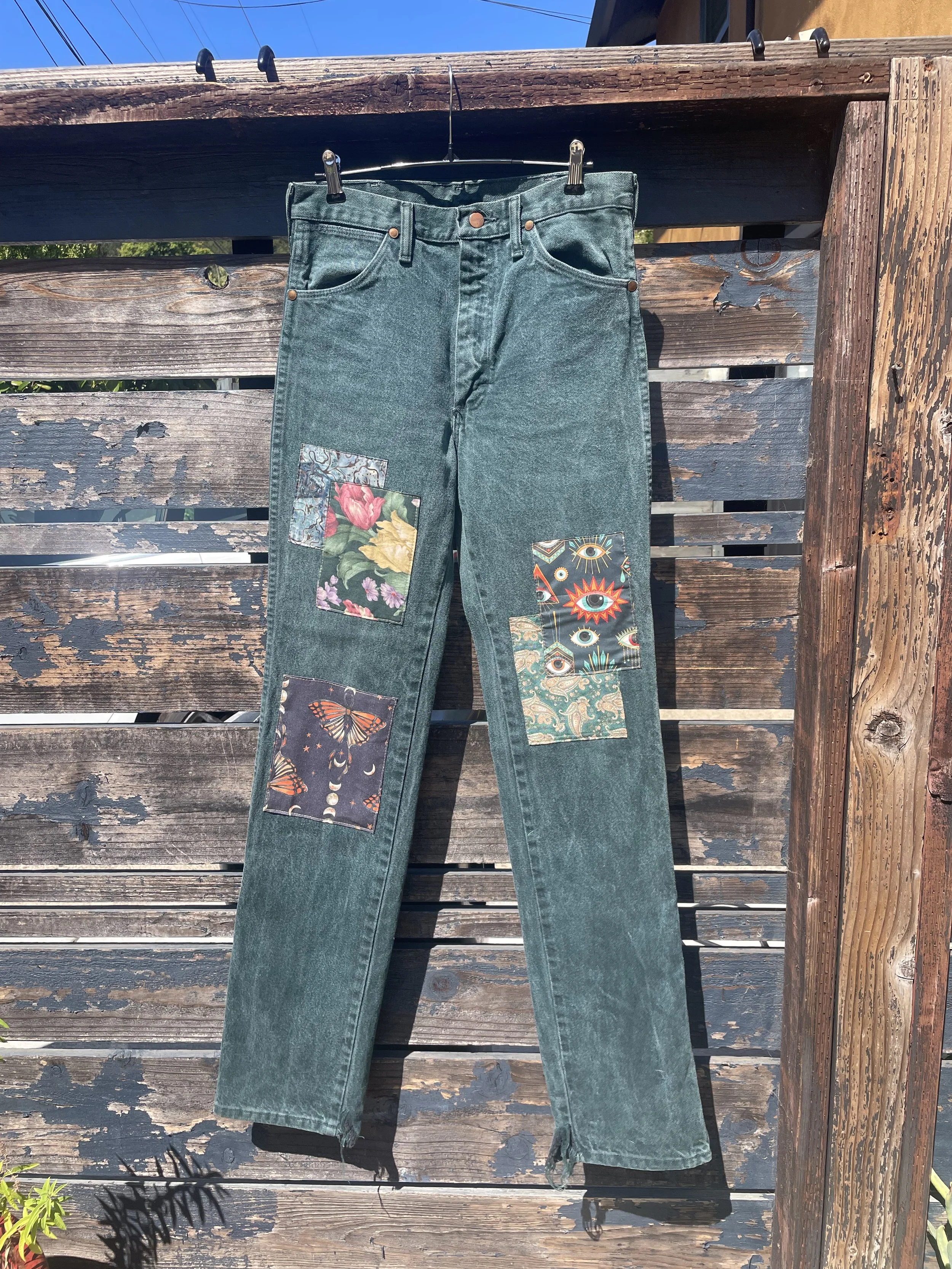 I Feel the Earth Move Pants
