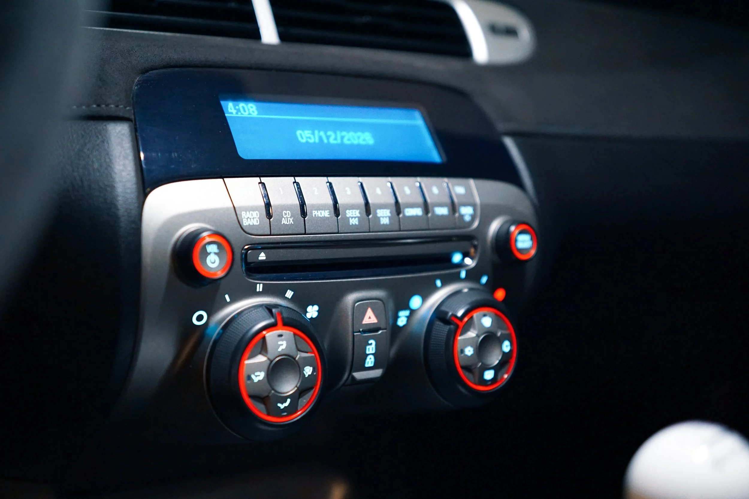 center module, radio.jpg