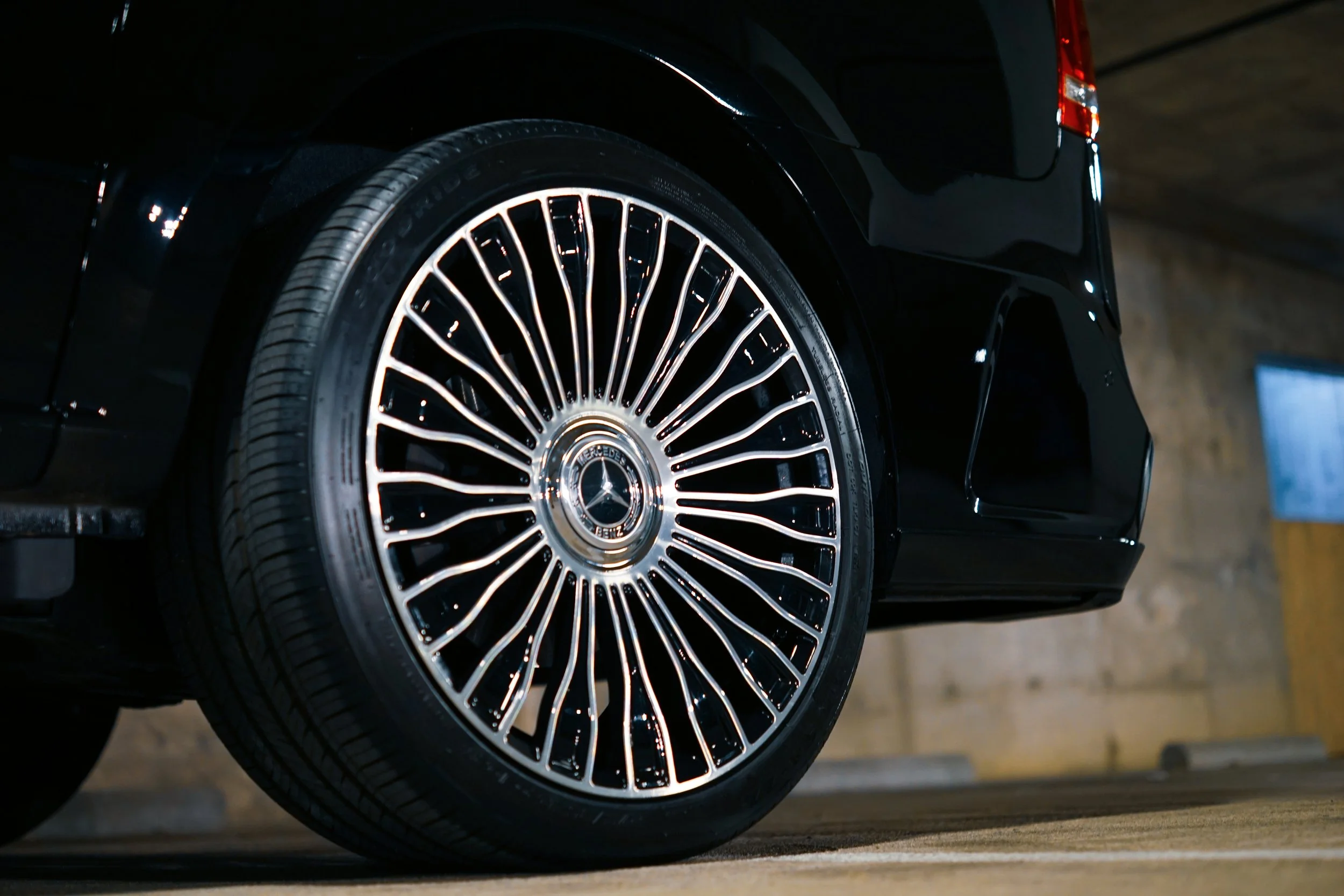 wheel left rear.jpg