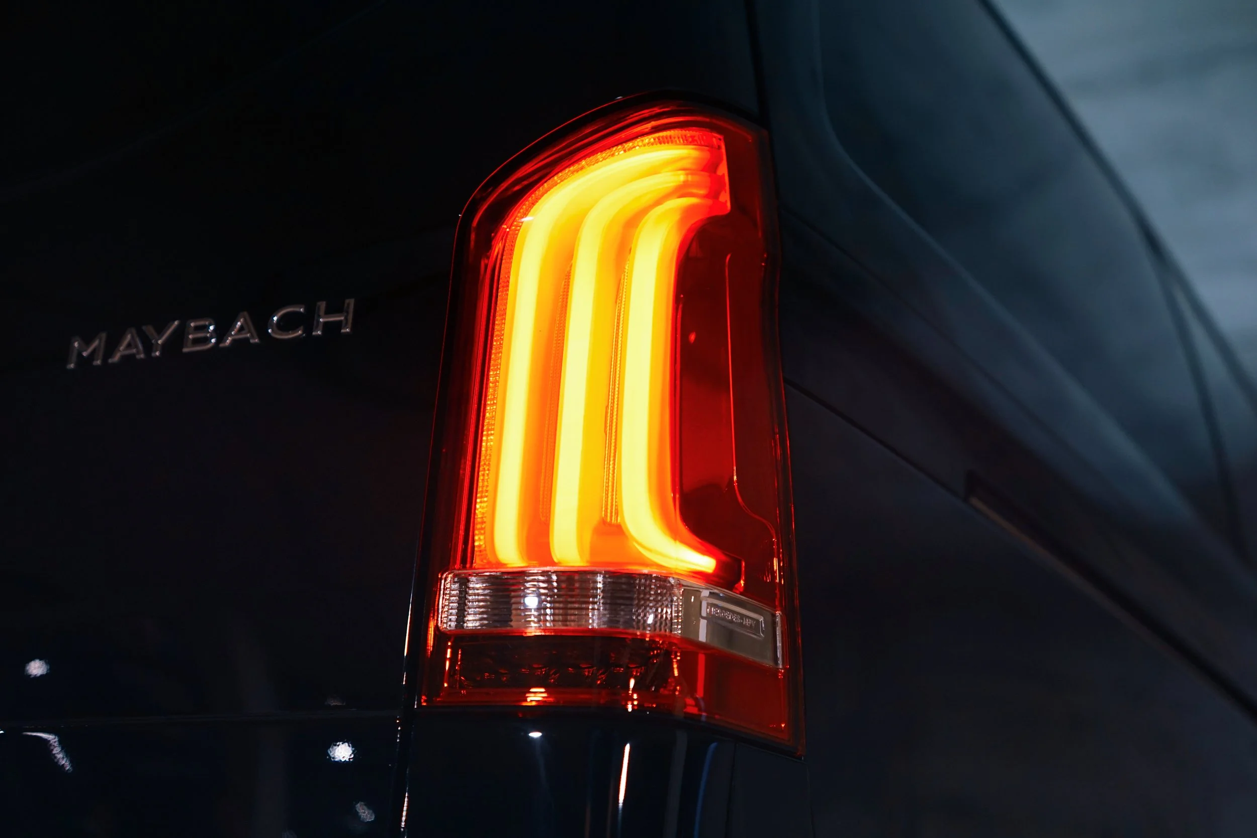 right rear light.jpg