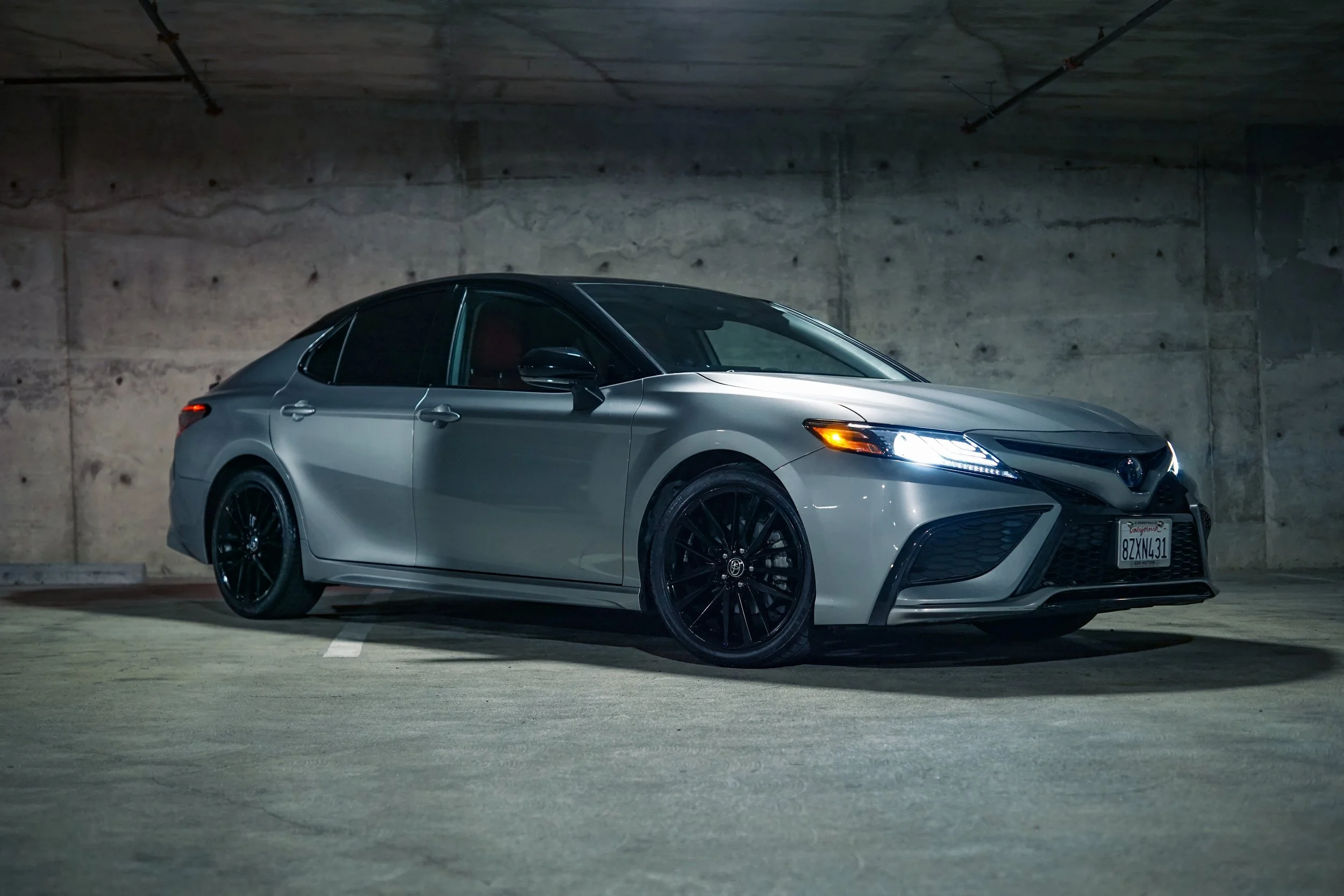 2022 Toyota Camry XSE Hybrid's photo