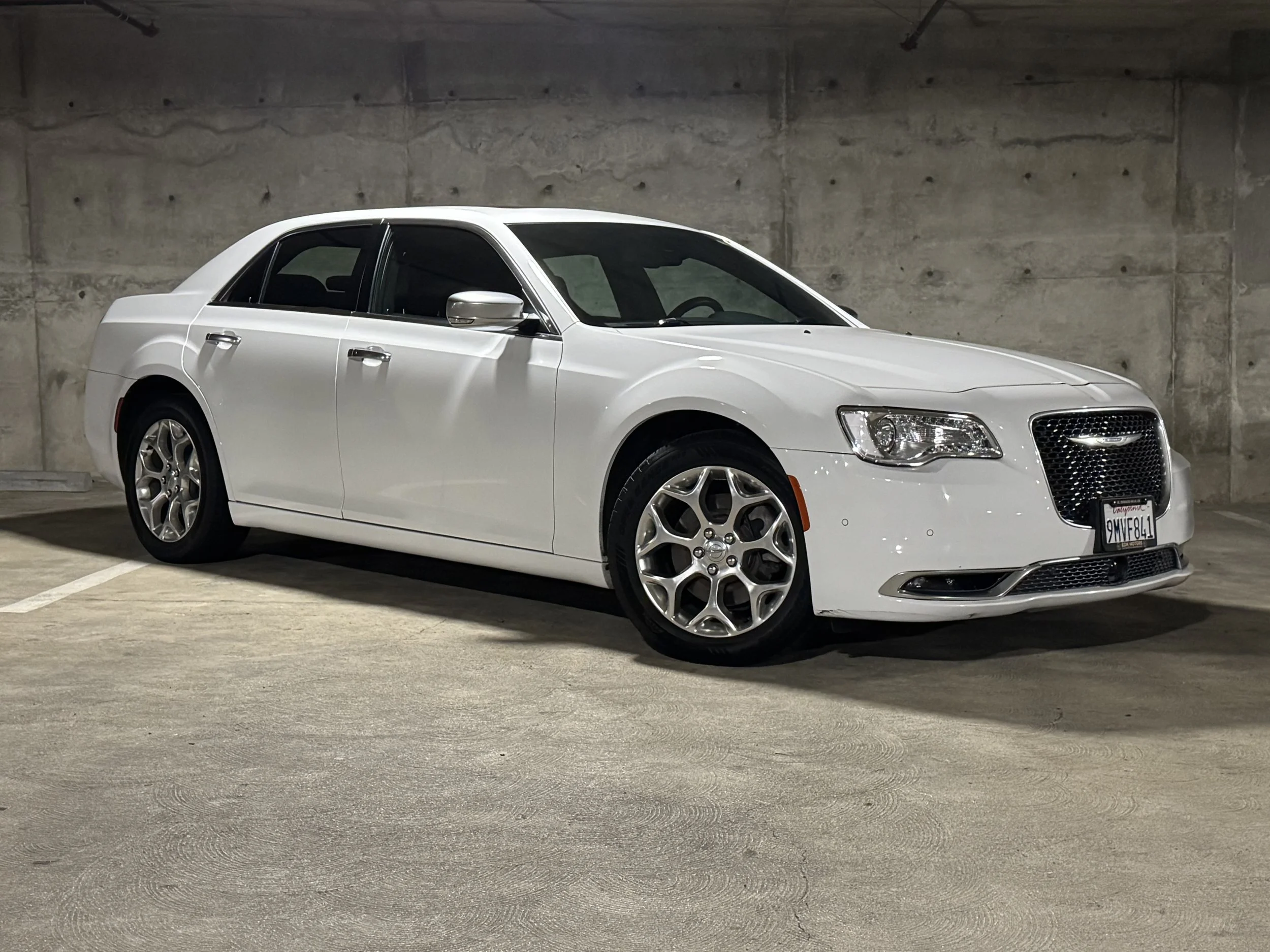 2017 Chrysler 300 C Platinum's photo