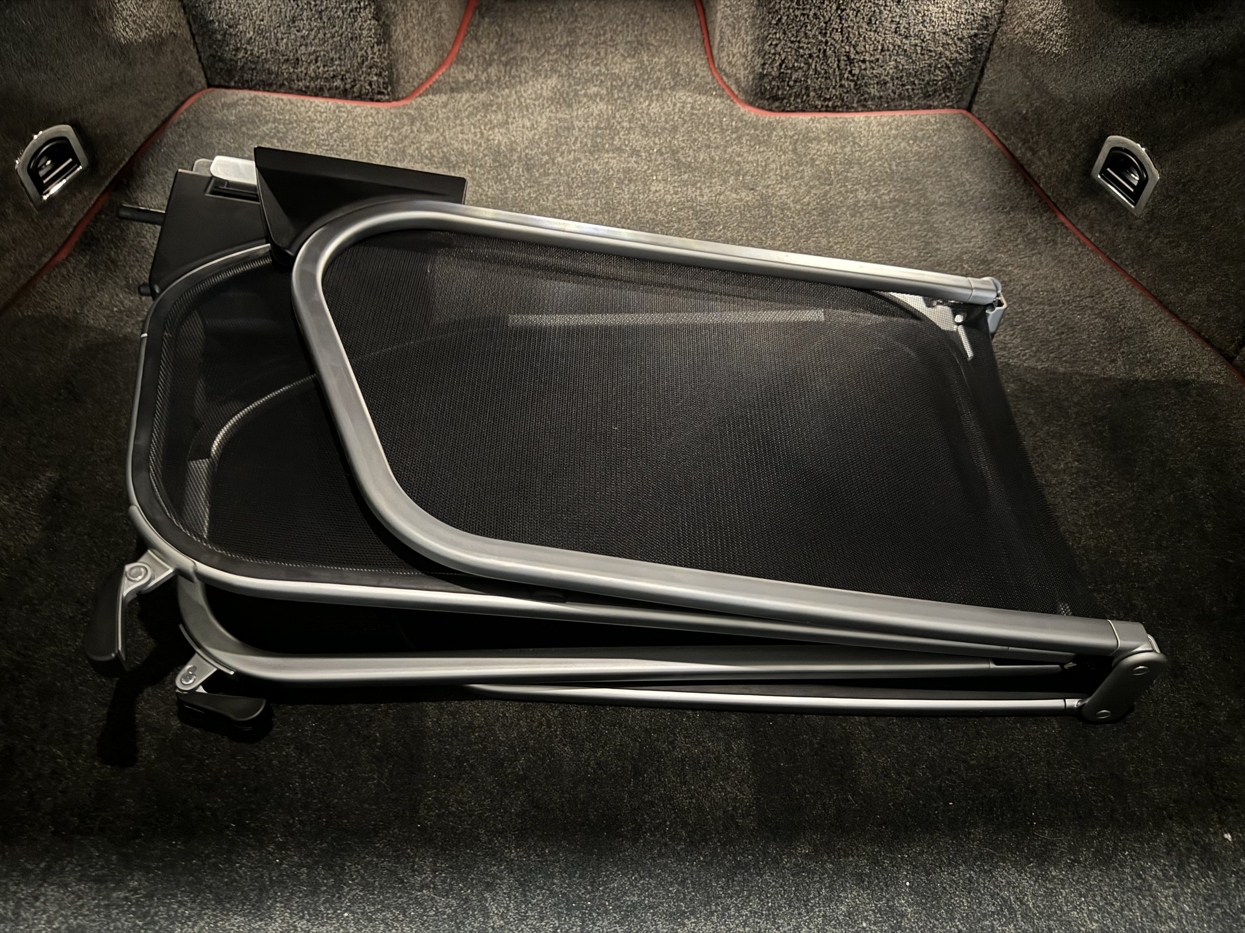 Wind Deflector Ski Hatch