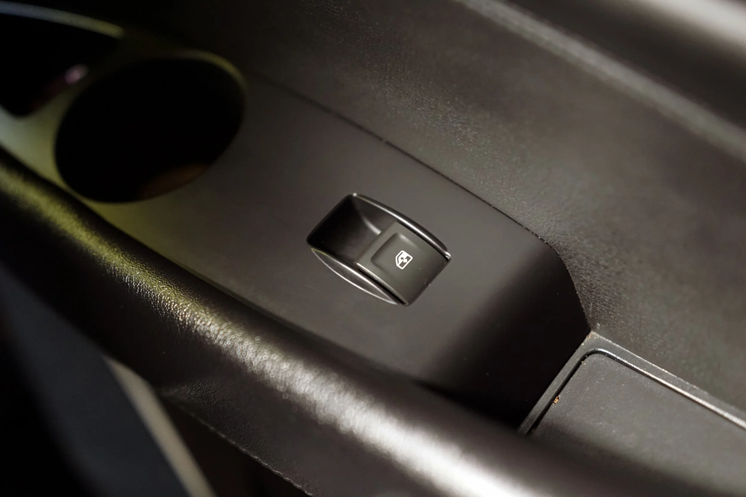 Right Door Window controls- 2nd row.jpg