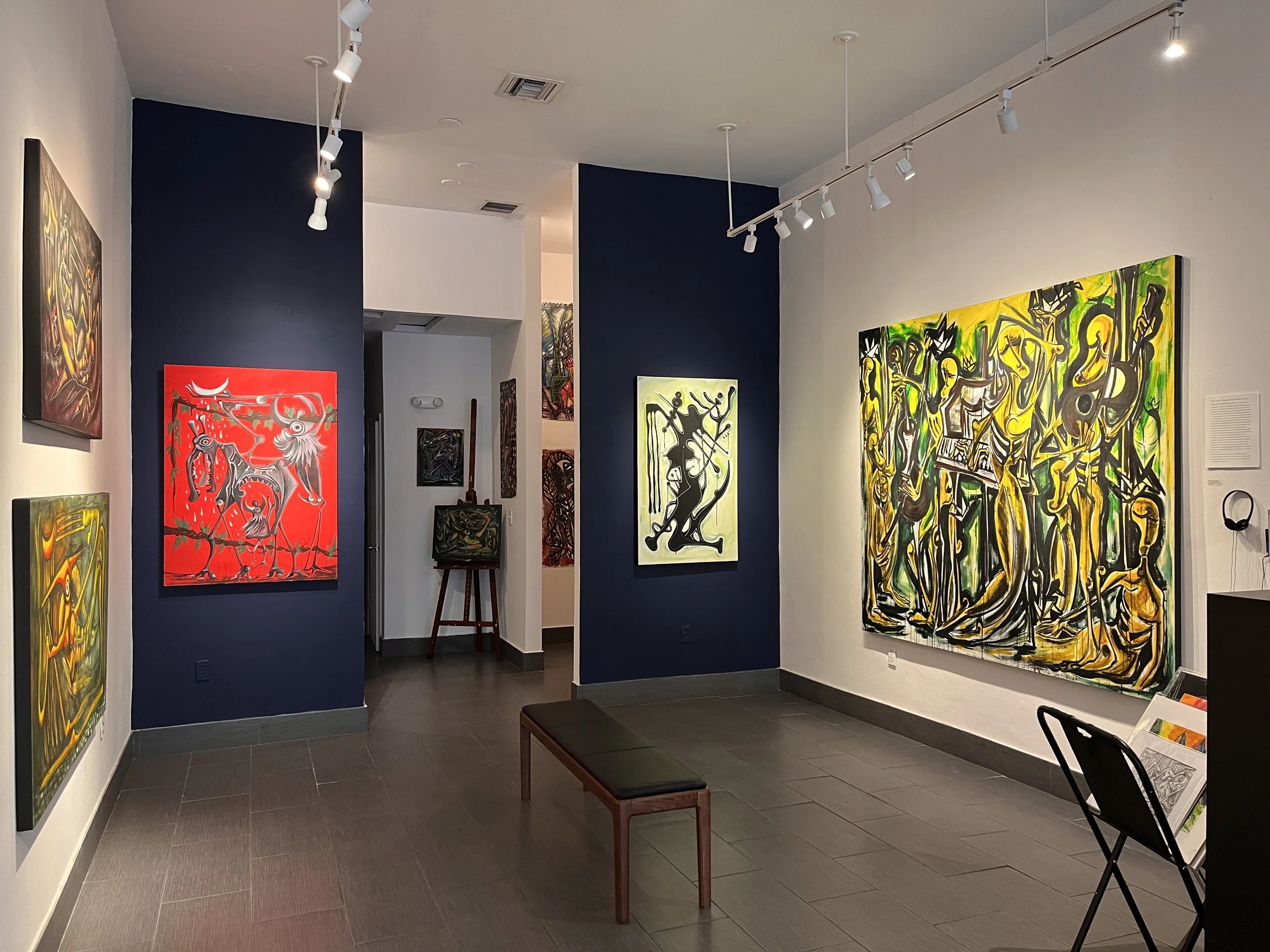 Private Viewing of Exhibition Bitácora Alongside the Artist Himself!