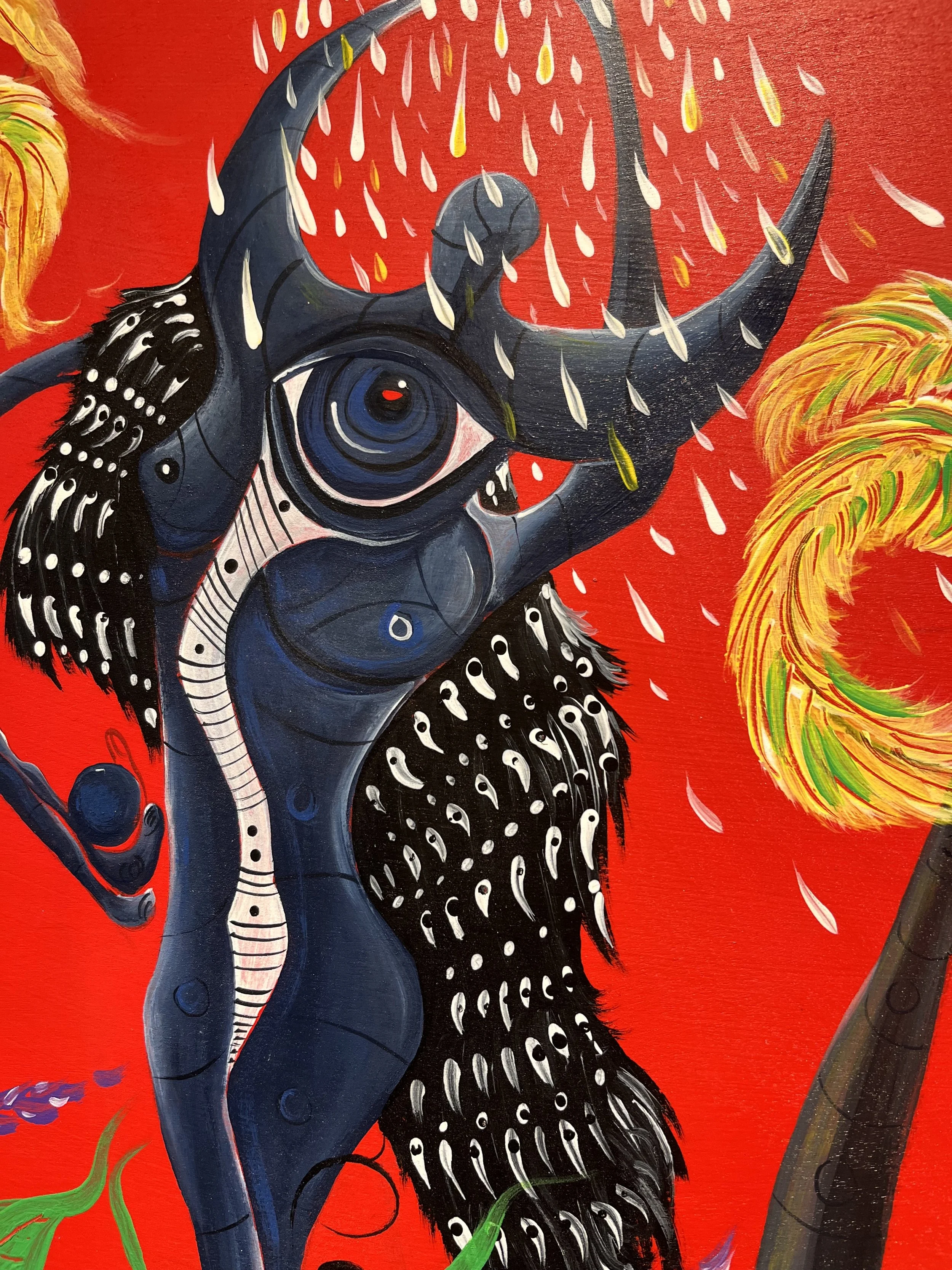 details red round femiminine figure .jpg