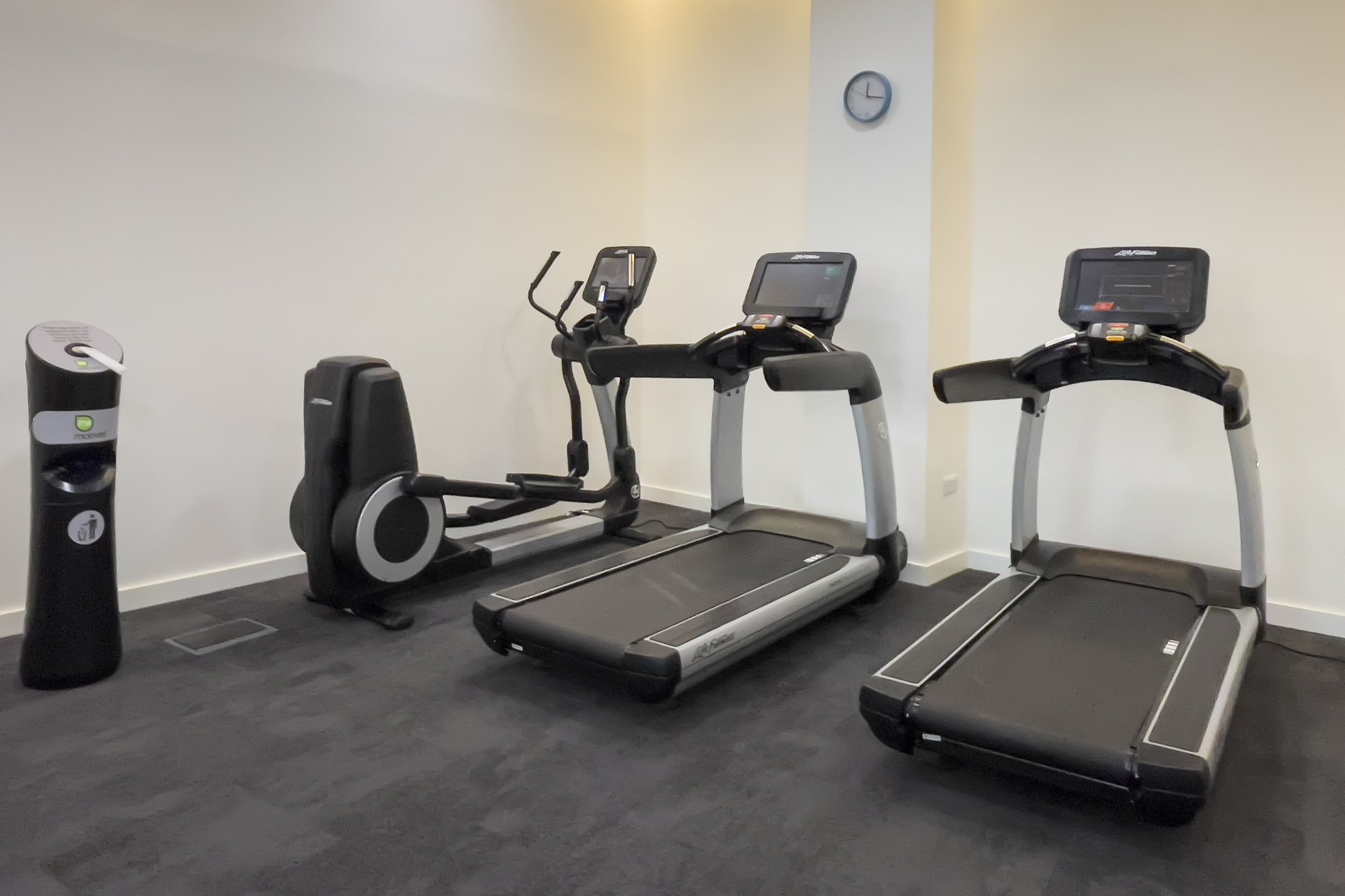 Riverside-Quarter-SW18-Equipment.jpg