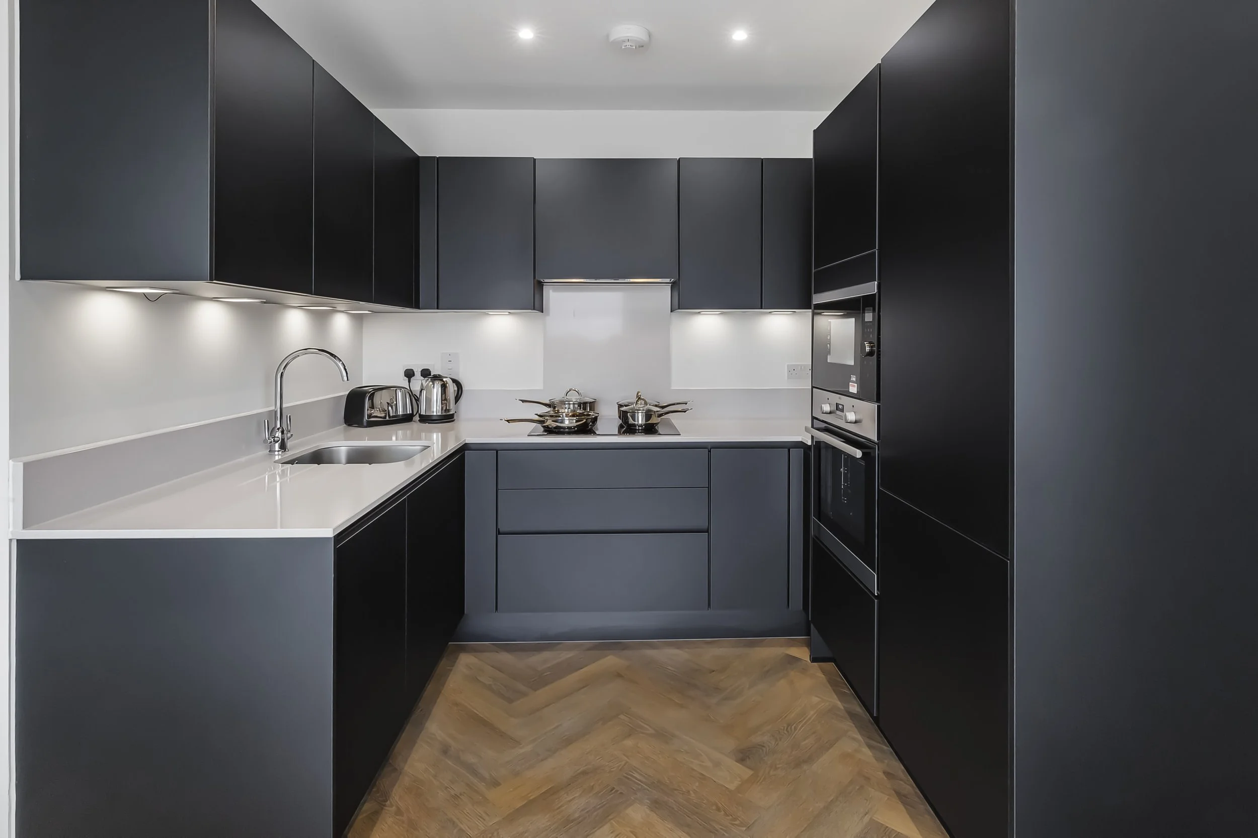 Ridgeway-Views-NW7-Kitchen.jpg