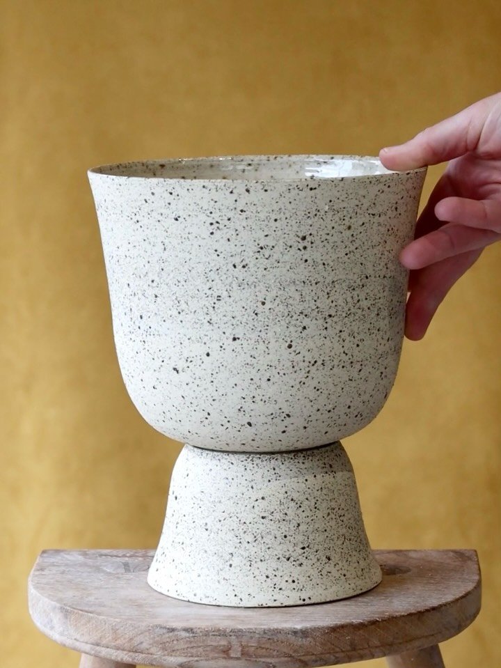 Spring has officially sprung, all things green are waking up, and I&rsquo;m itching to get potting. Not that I&rsquo;m picky, but given the choice, I&rsquo;ll always opt for a pot with drainage and a matching saucer. There&rsquo;s no need to faff aro
