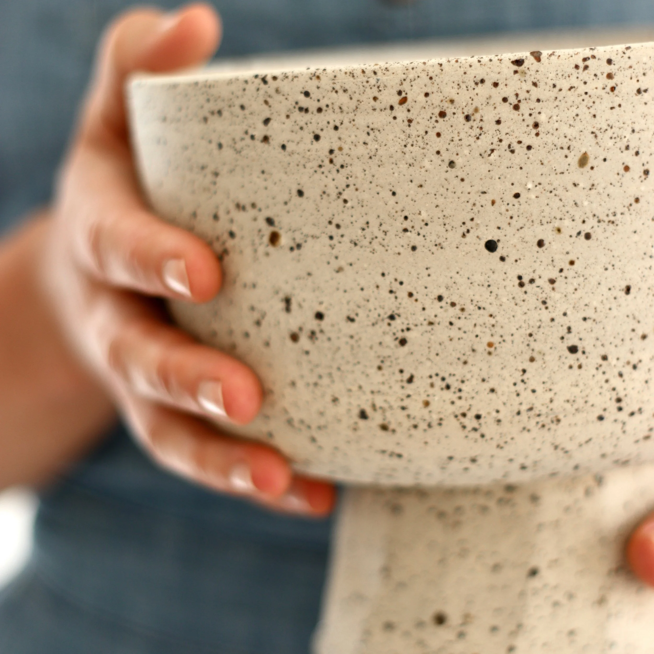 Coupe sur pied_grès muoucheté_2 .jpeg