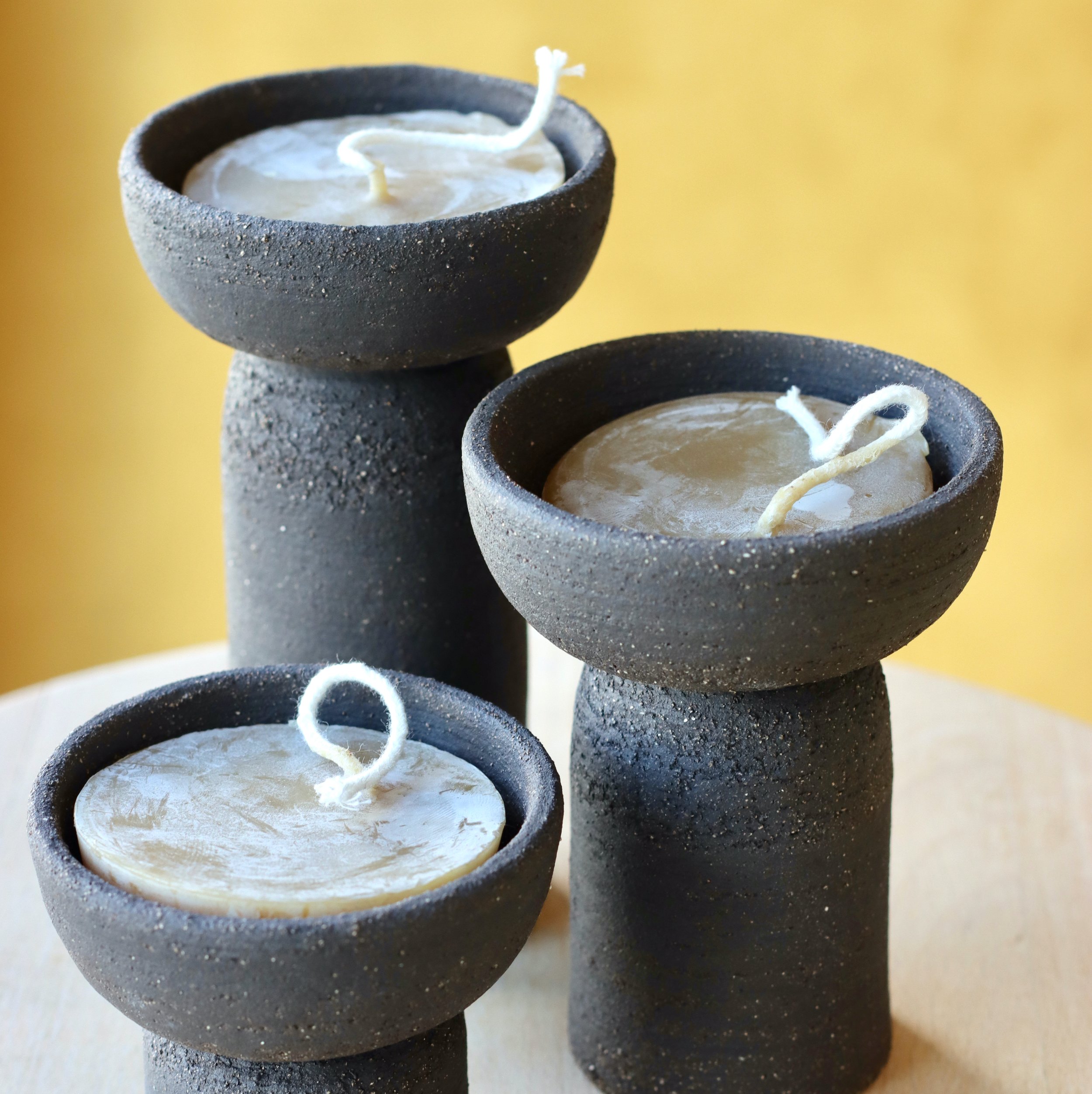 Bougeoirs_grès noir_2.jpeg