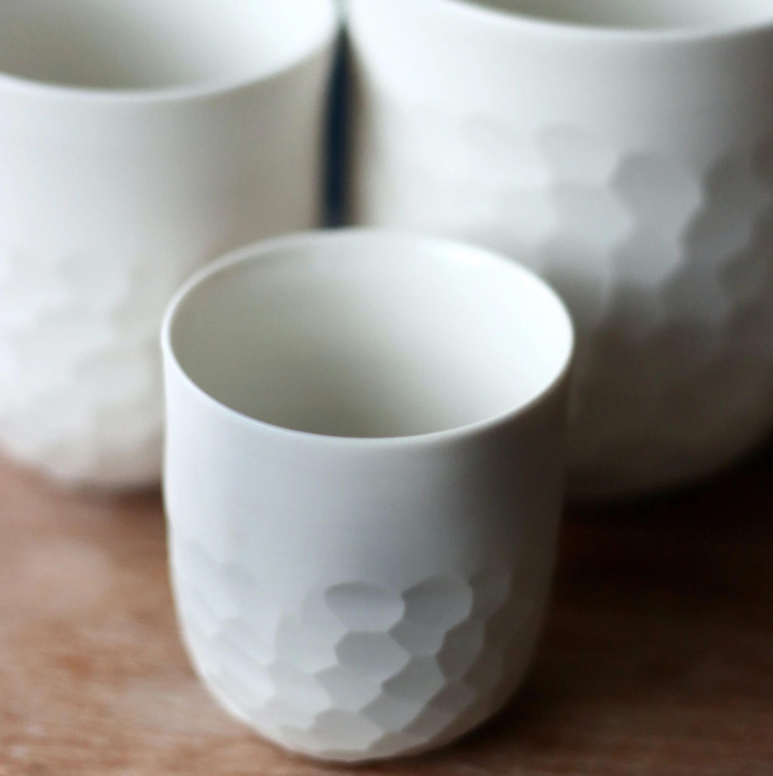Tasses et mugs ciselées_Porcelaine_3.jpeg