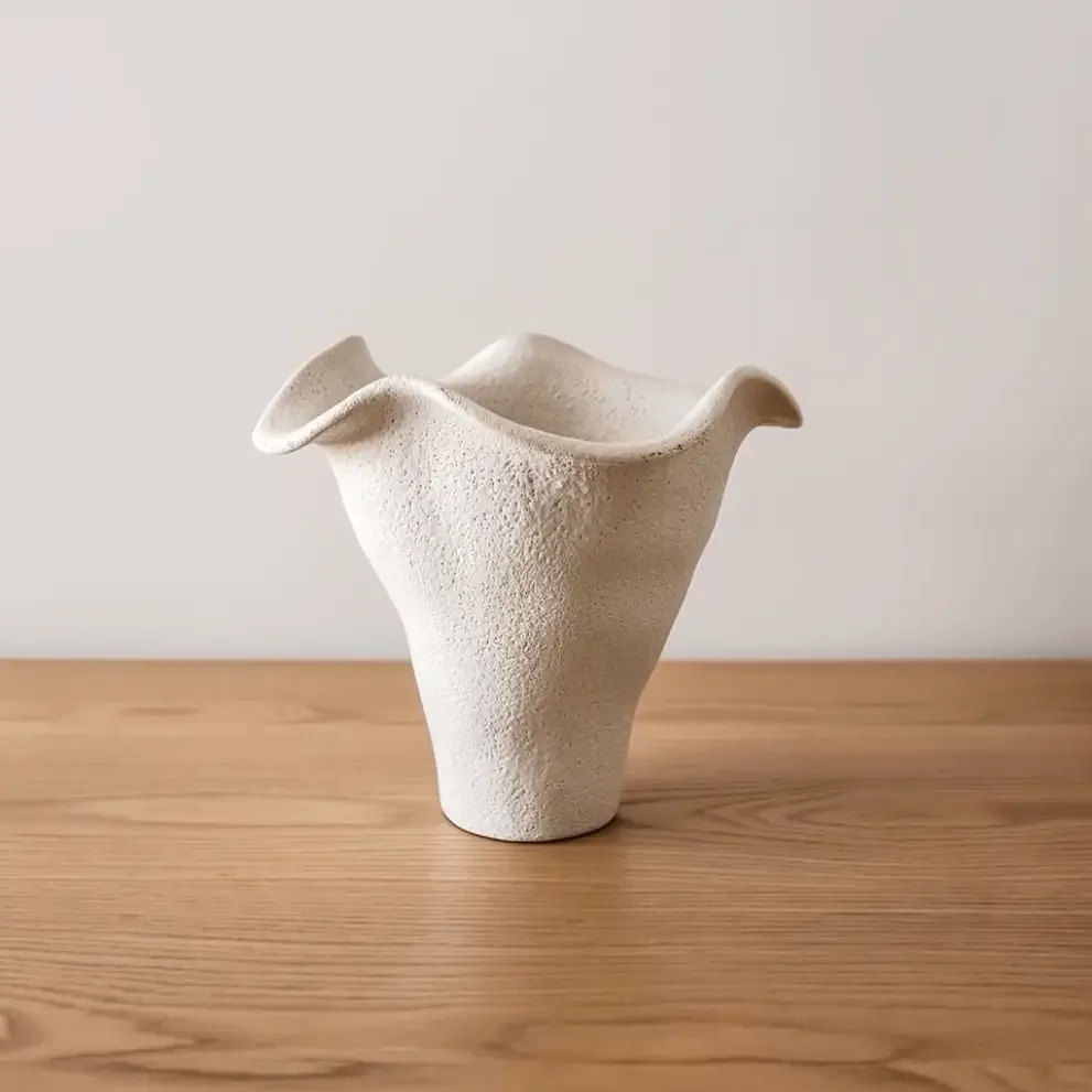 Andrea Bouquet Vase2.webp