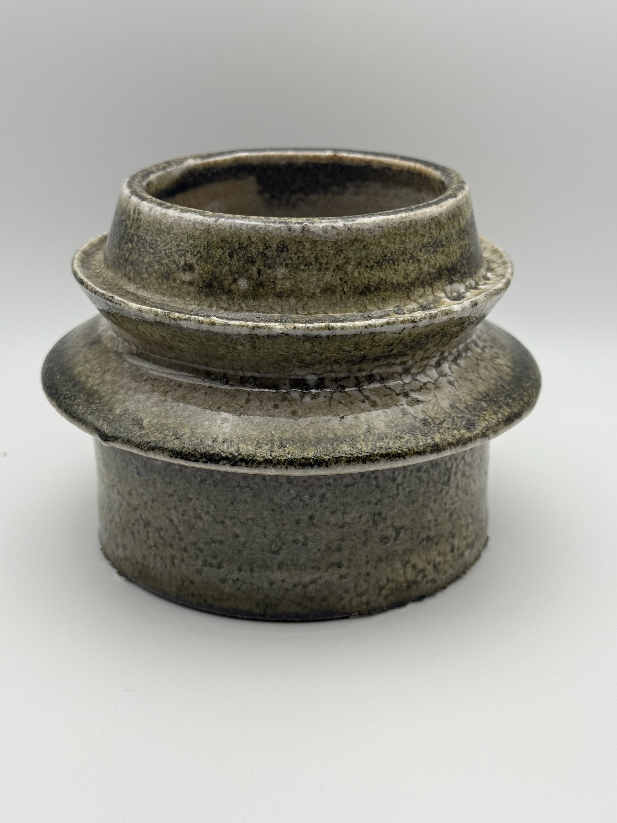 Davis Budvase