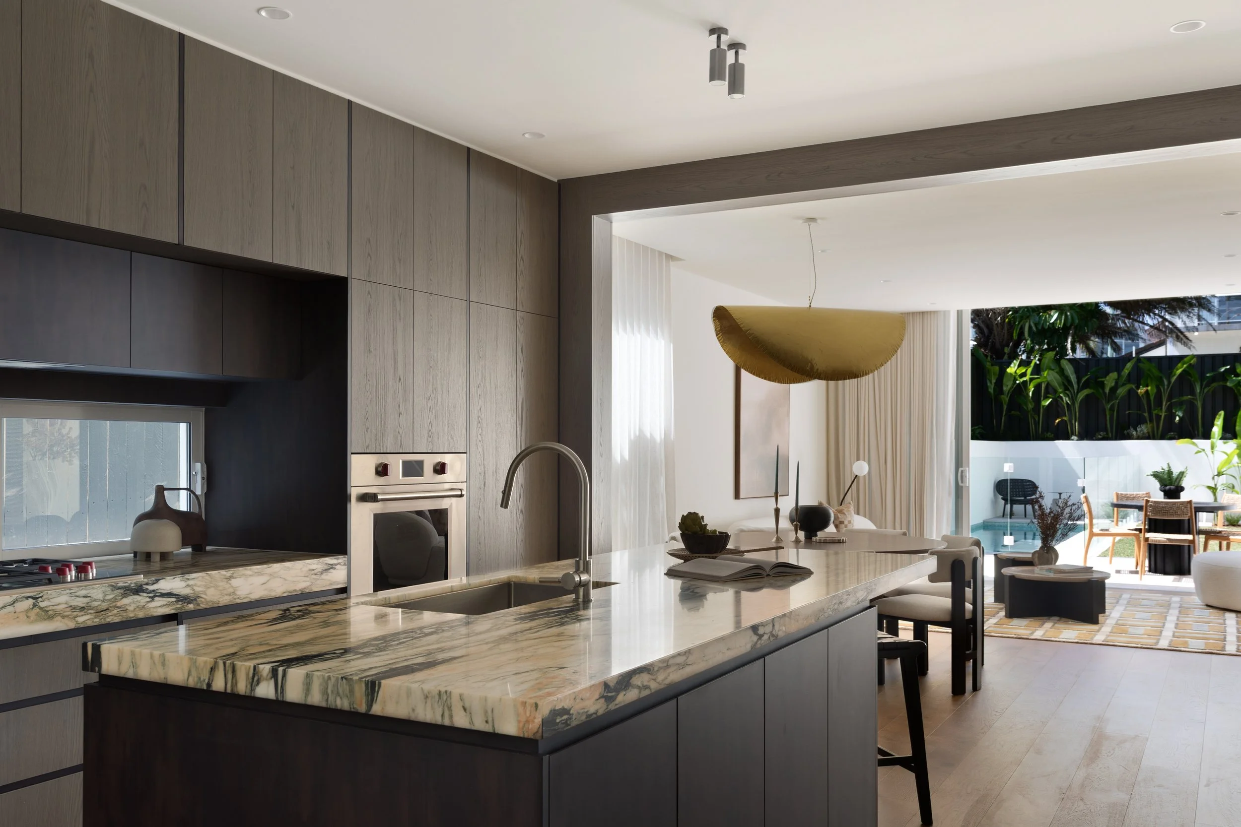 13 kitchen.jpg