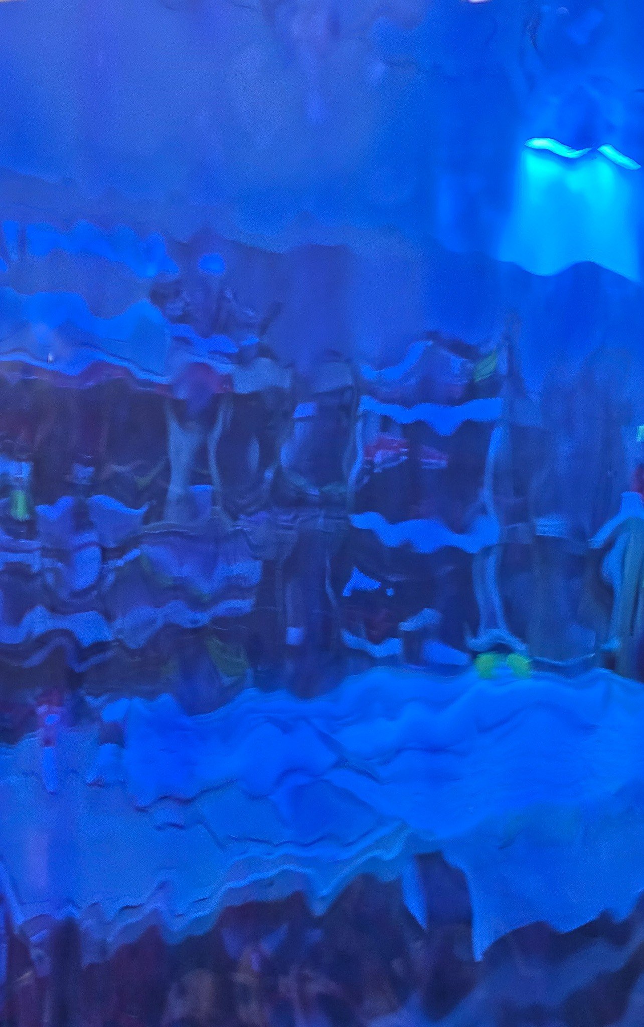 Dark Blue Waterglass Transparent