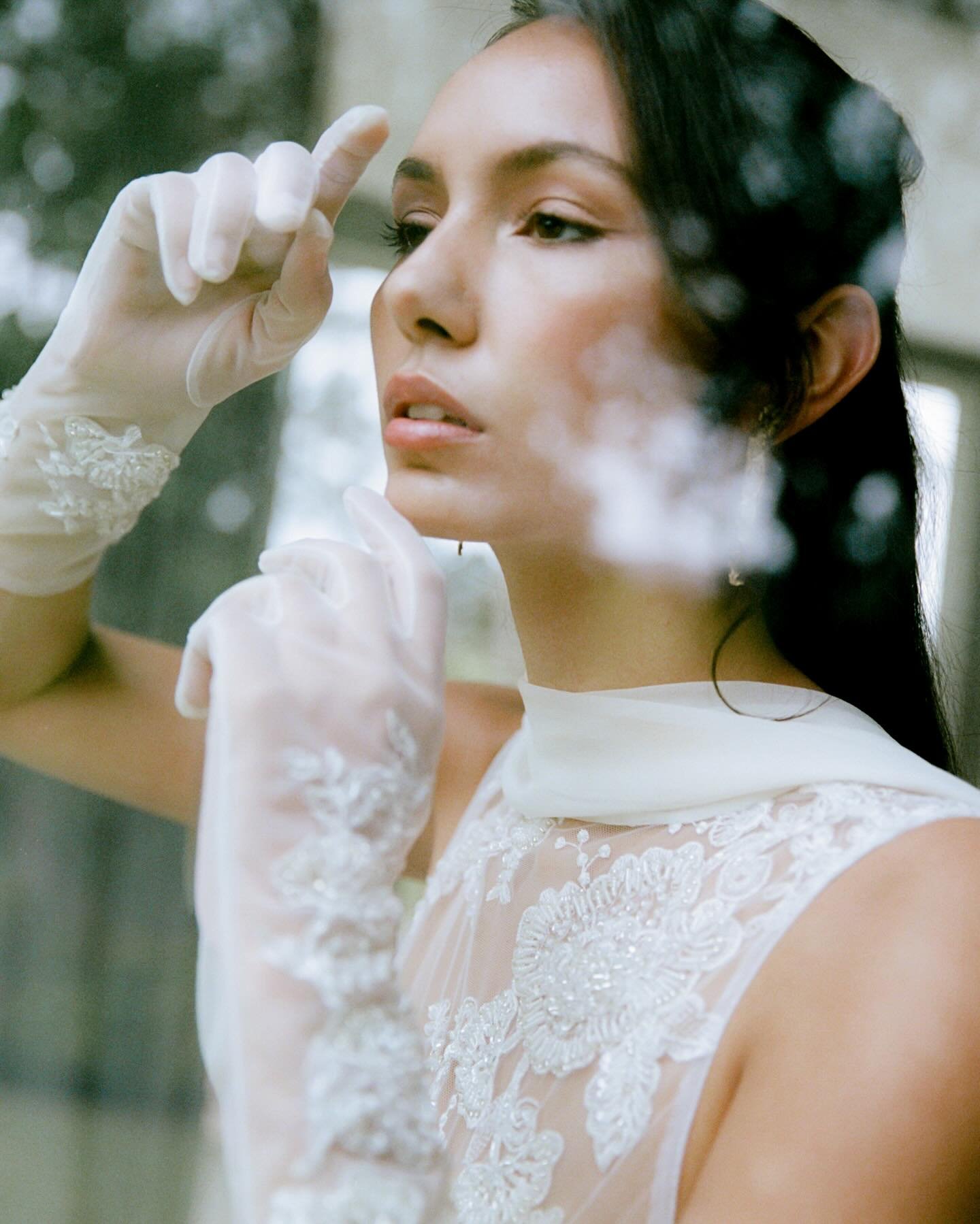 Favourites on film from our fun shoot &ldquo;Undone Romance&rdquo; featured on @togetherjournal 🎞️ 💖

Photography @brijanacatoweddings 
Florals @whererosemarygrows 
Hair @saara.hair.studio 
Dress @brooketysonritual
Jewelry @ceremonybymiastraka 
Ven
