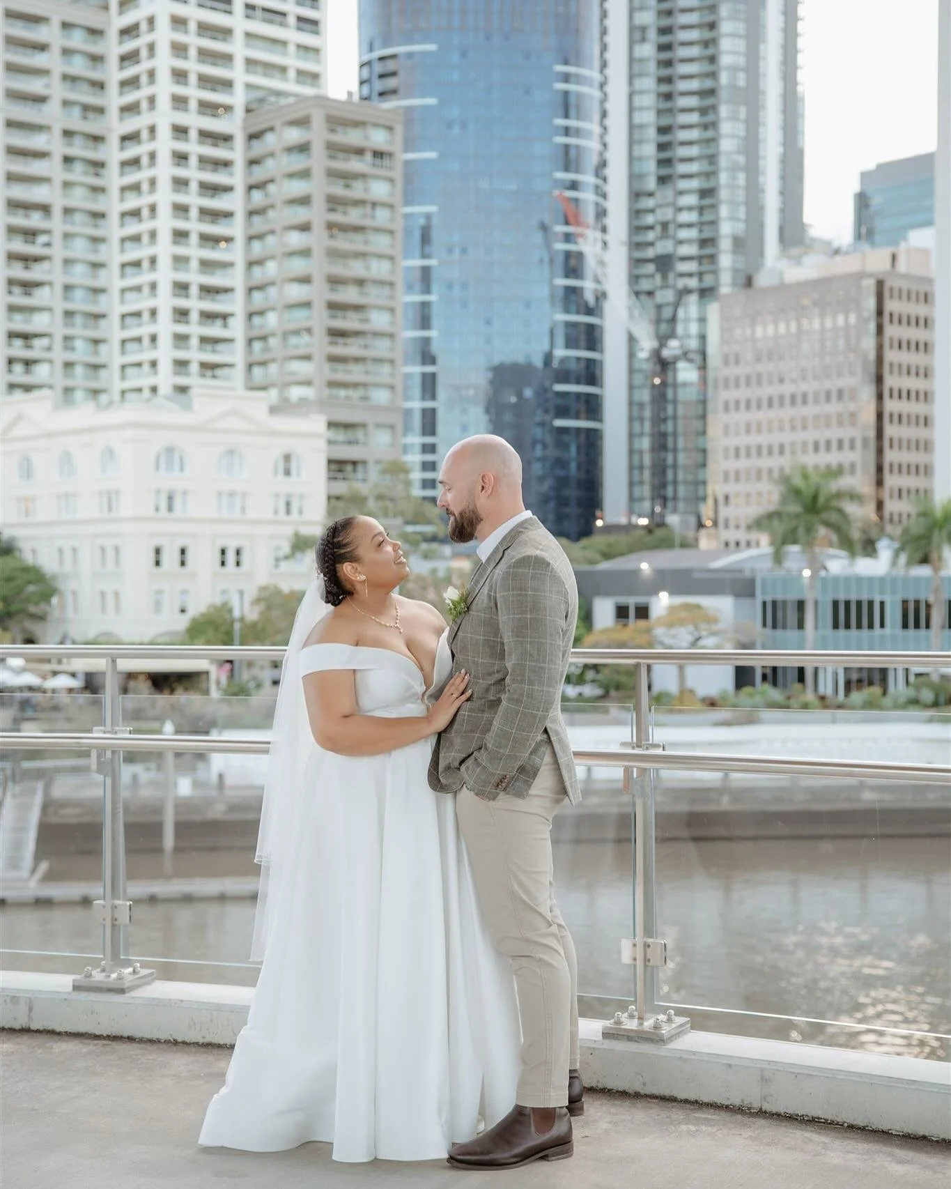 Dreaming of wedding photos that feel just like you?

Vanessa &amp; Josiah&rsquo;s day was full of love, laughter and golden light and that&rsquo;s exactly how I love to capture it. Romantic, relaxed, and candid ✨

If you&rsquo;re planning your weddin